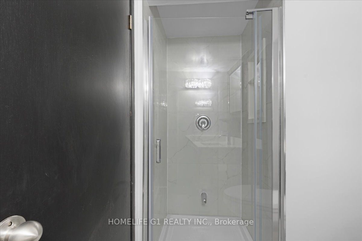 19 Milton Avenue W Property Photo 24