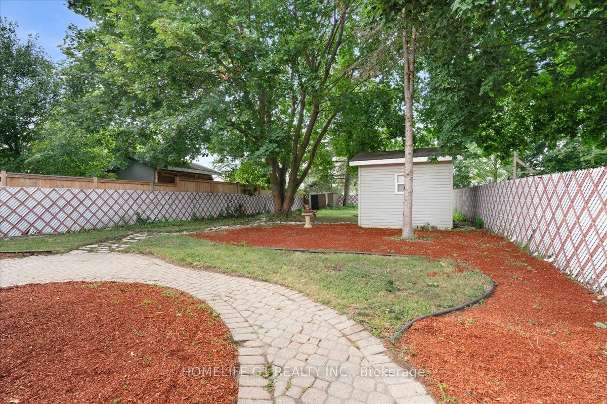 19 Milton Avenue W Property Photo 31