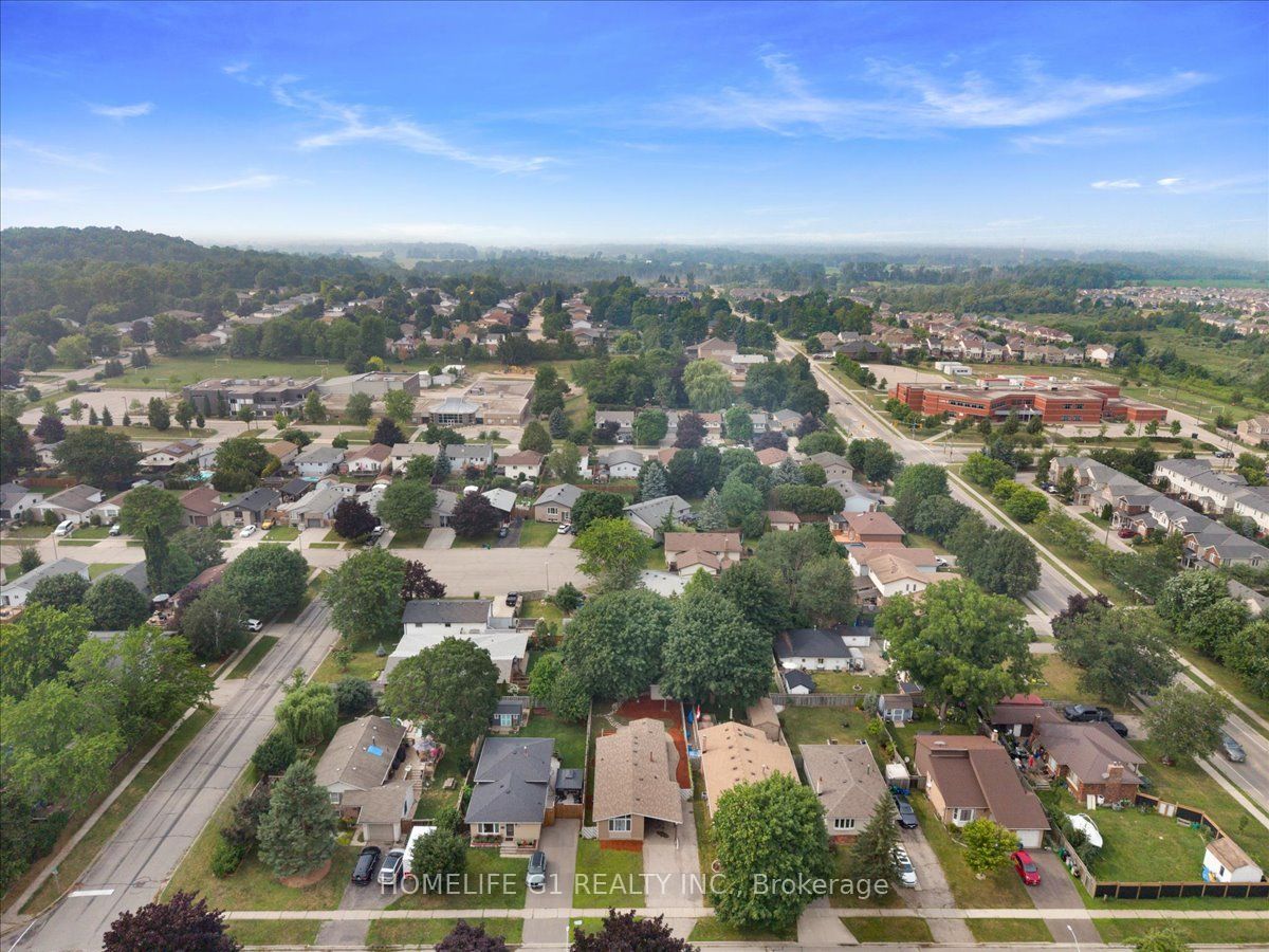 19 Milton Avenue W Property Photo 36