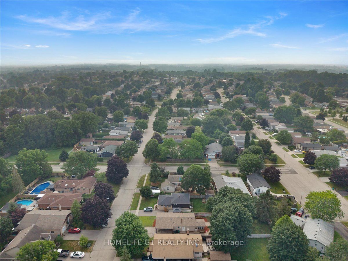 19 Milton Avenue W Property Photo 40