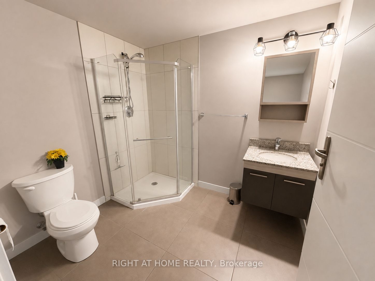 250 Albert Street 713 Property Photo 11