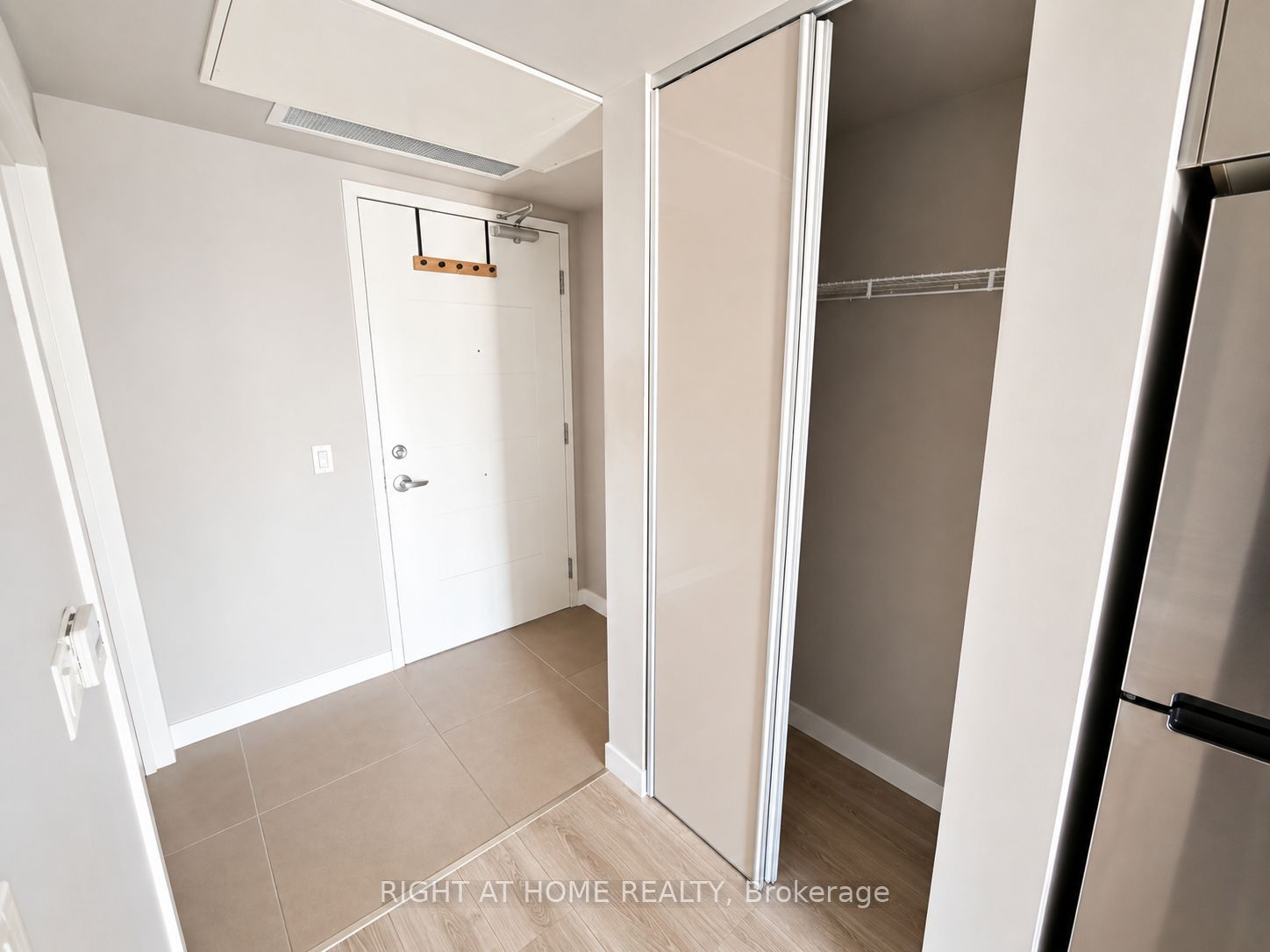 250 Albert Street 713 Property Photo 13