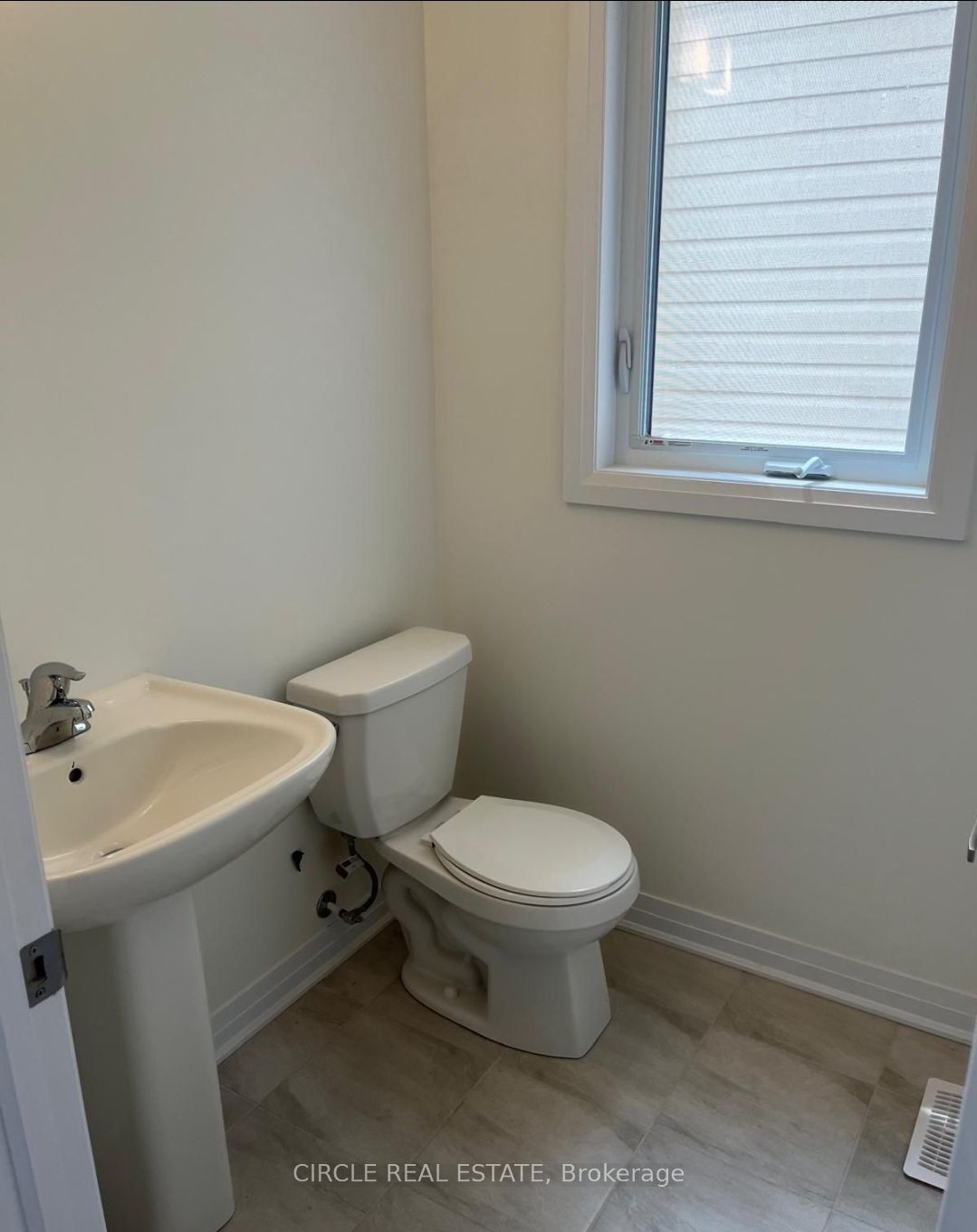 158 Port Crescent Property Photo 26