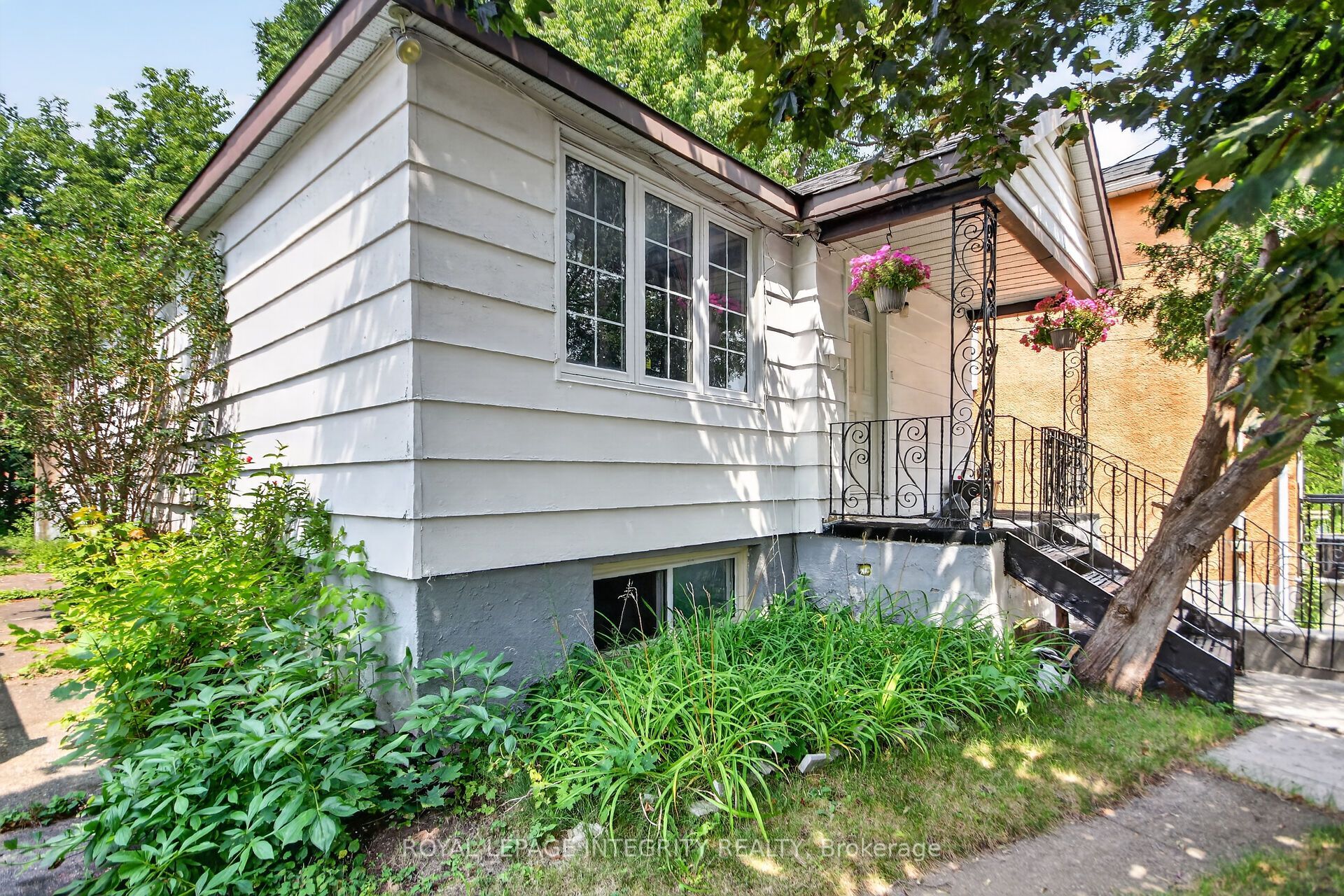 173 Genest Street Property Photo 1