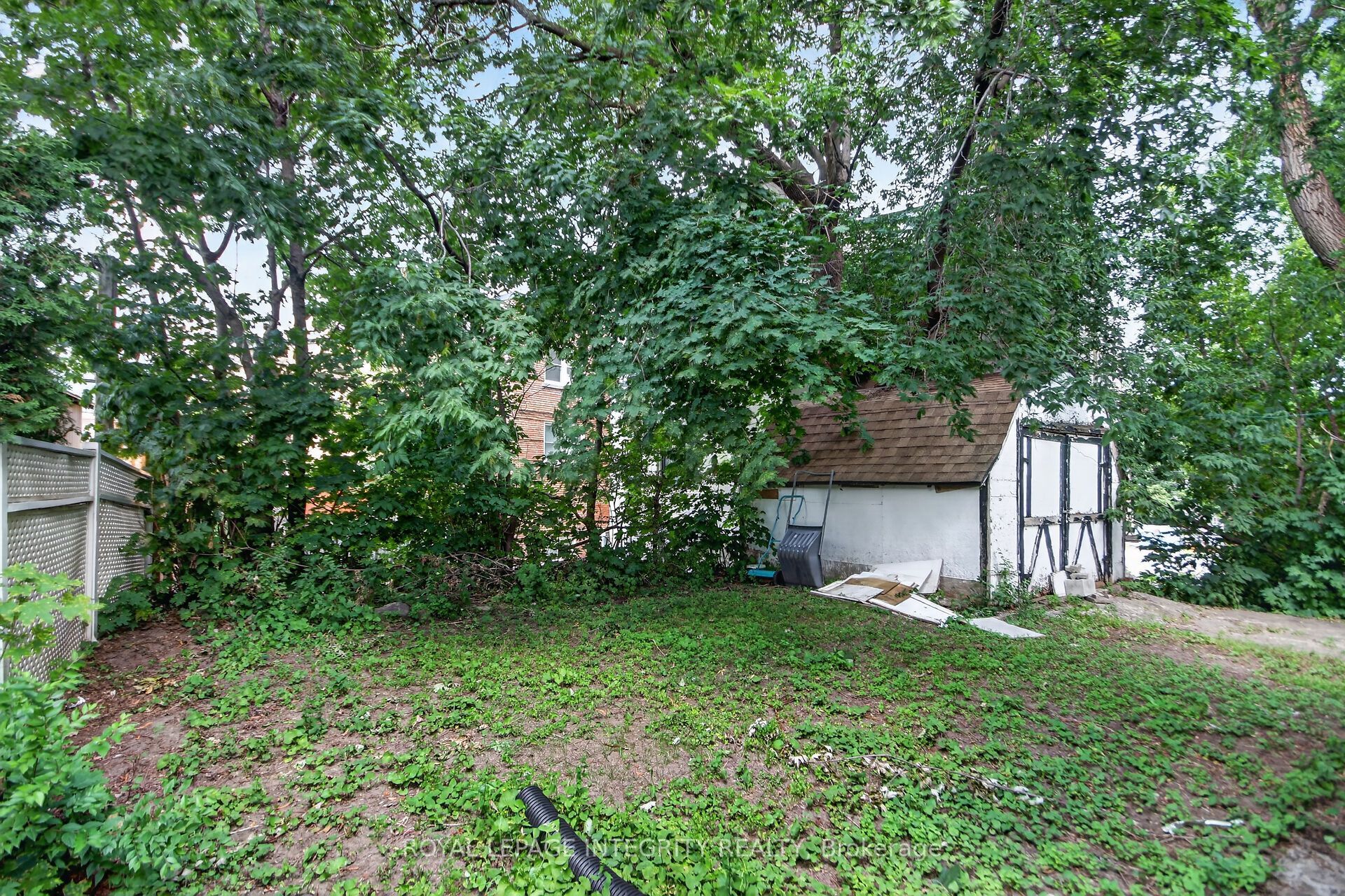 173 Genest Street Property Photo 11