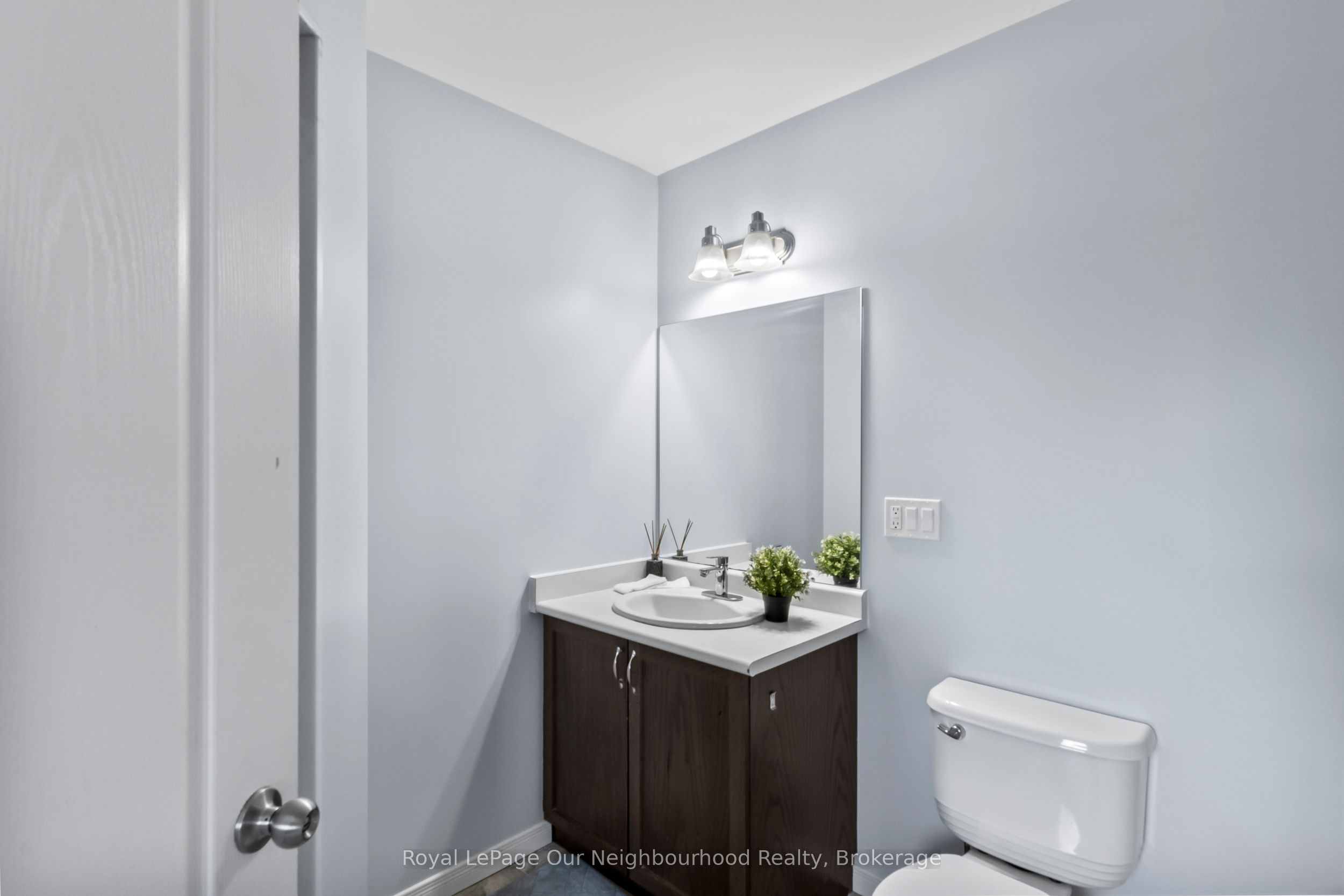 270 Louden Terrace Property Photo 13