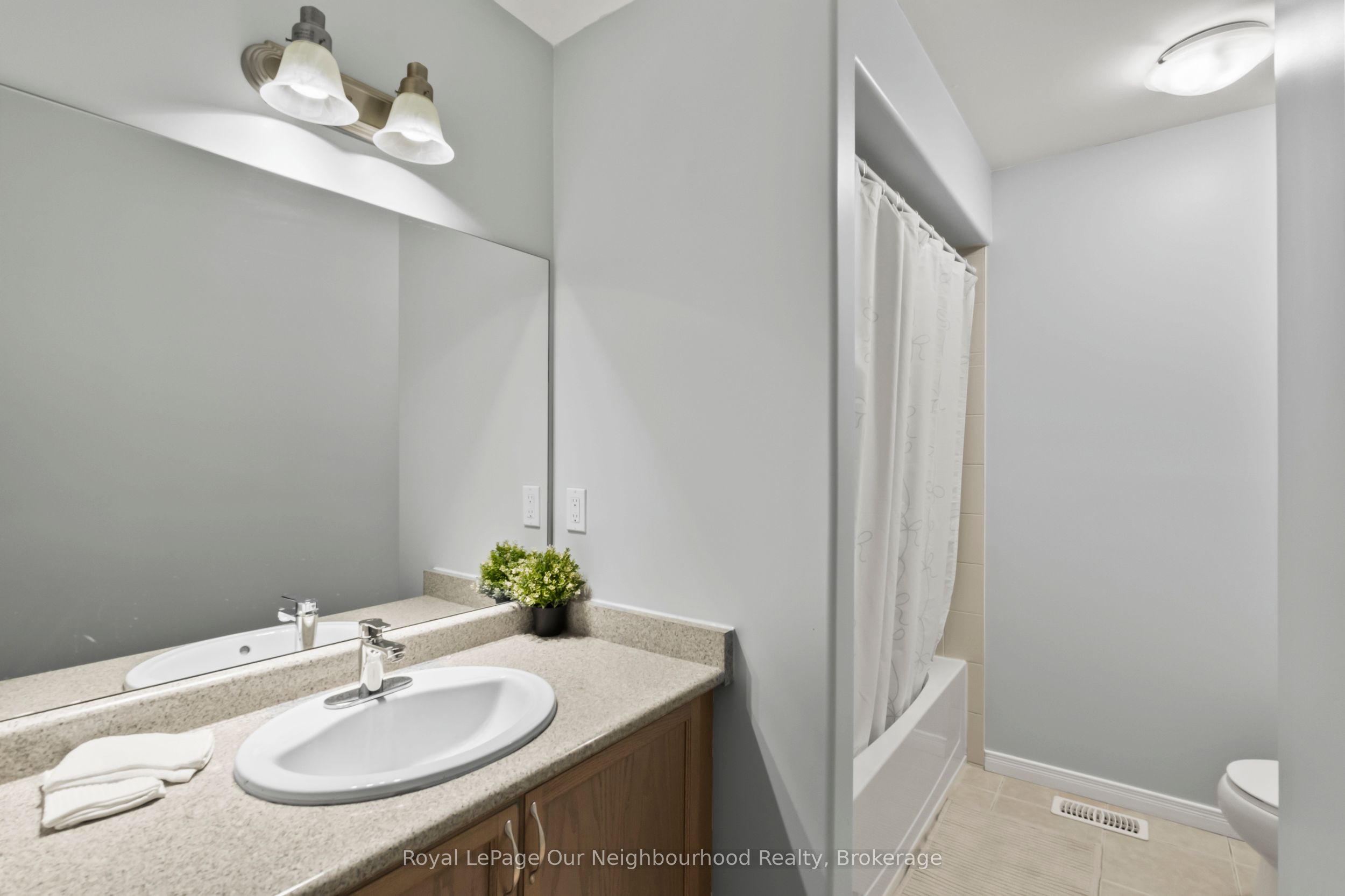 270 Louden Terrace Property Photo 17