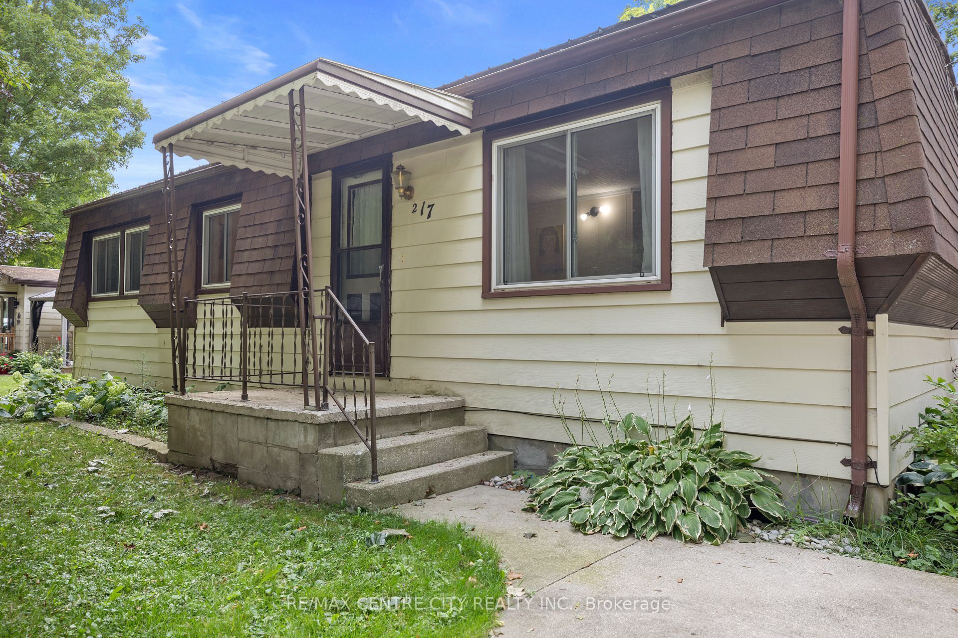 10085 Culloden Road 217 Property Photo 3