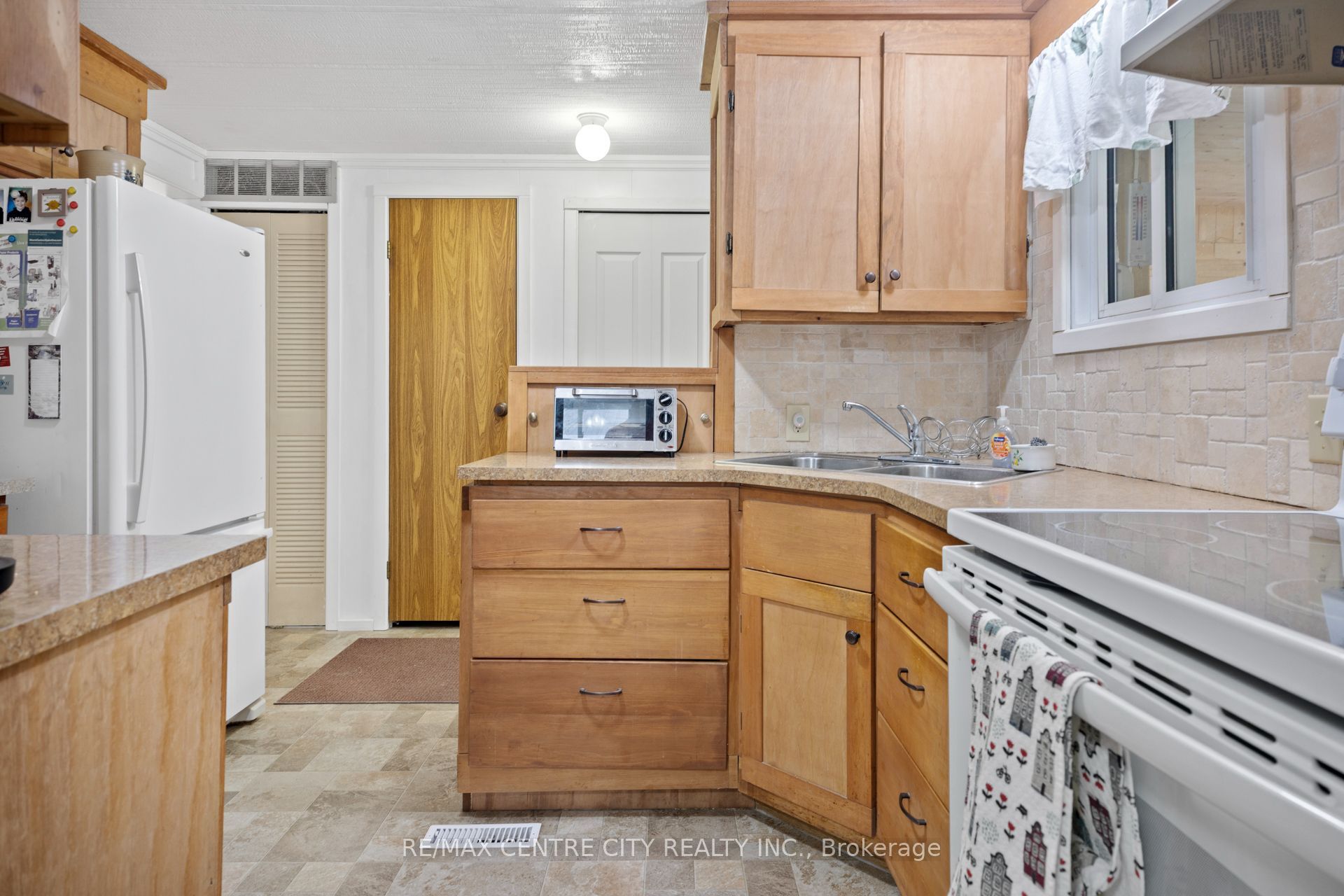 10085 Culloden Road 217 Property Photo 8