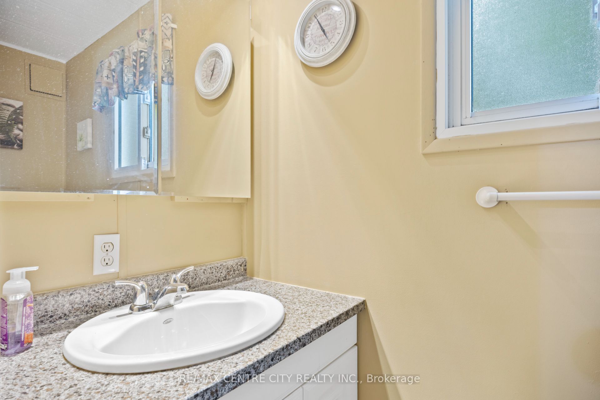 10085 Culloden Road 217 Property Photo 16