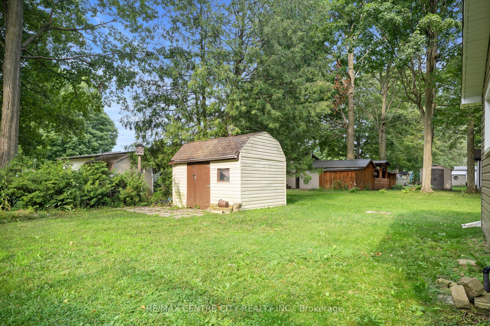 10085 Culloden Road 217 Property Photo 22