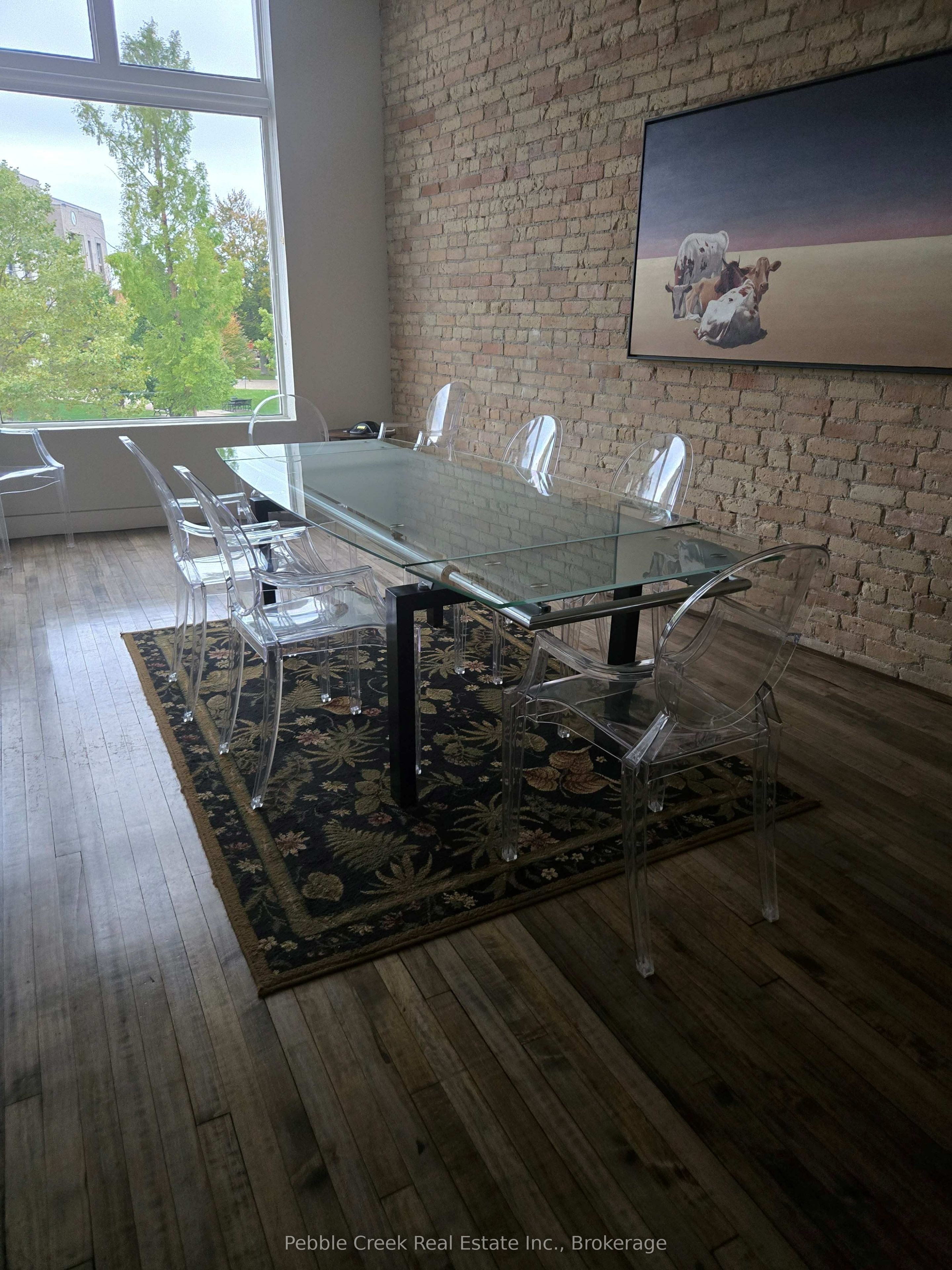 144 Courthouse Square Property Photo 7