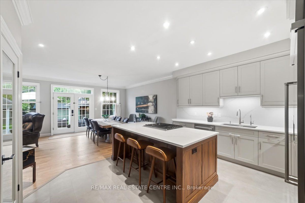 653 Glen Morris Road W Property Photo 19