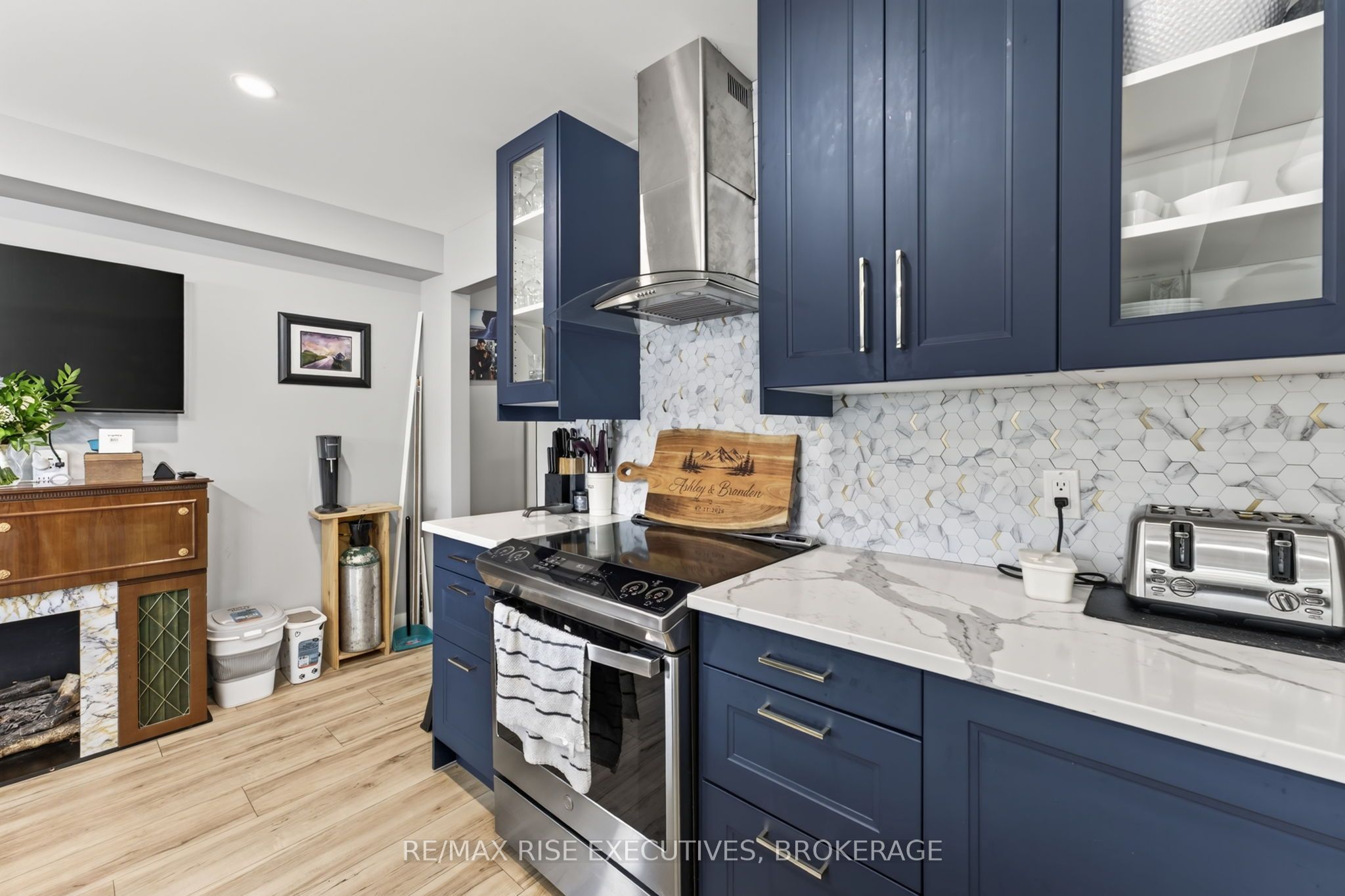 617 Rivermeade Avenue Property Photo 10