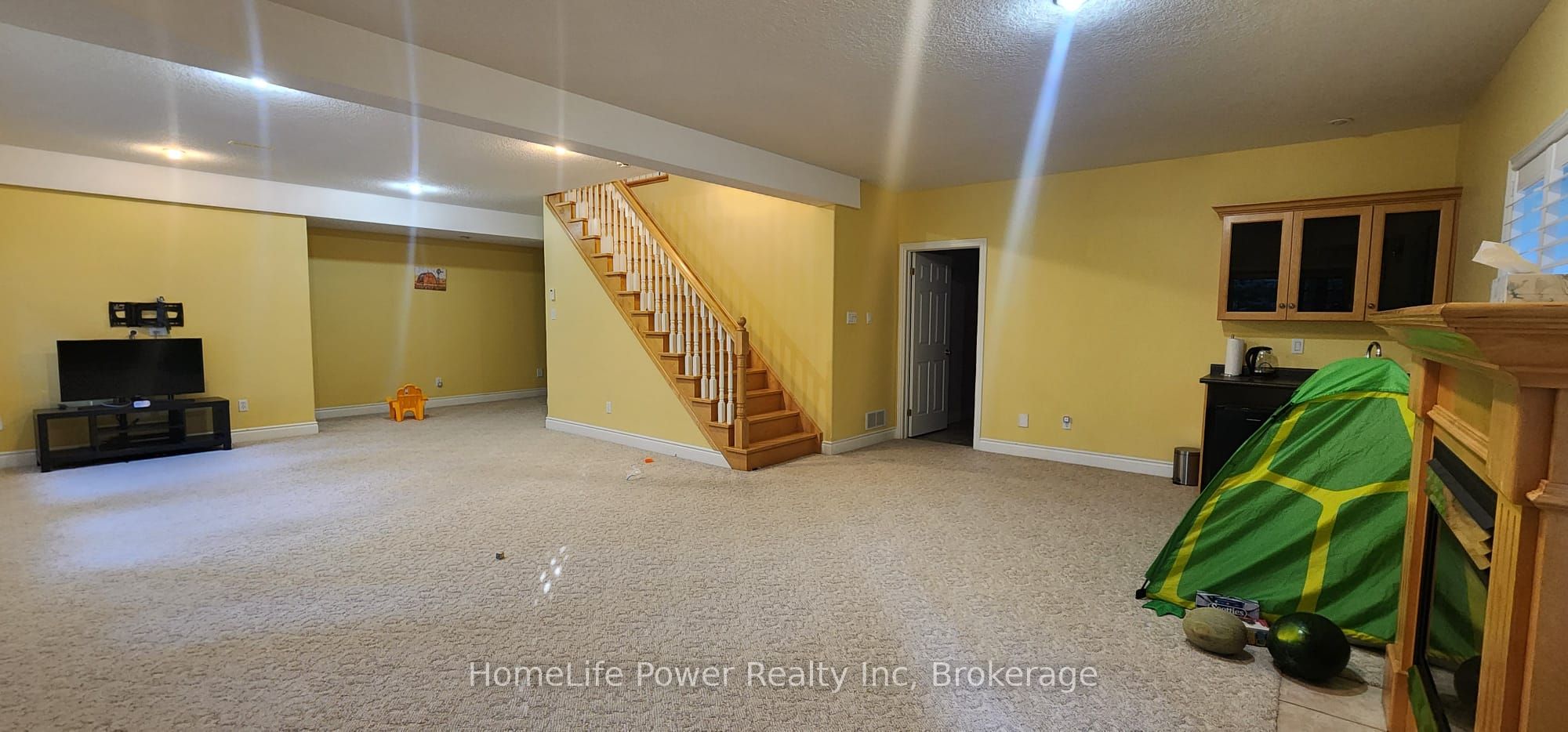 228 The Lions Gate Property Photo 22