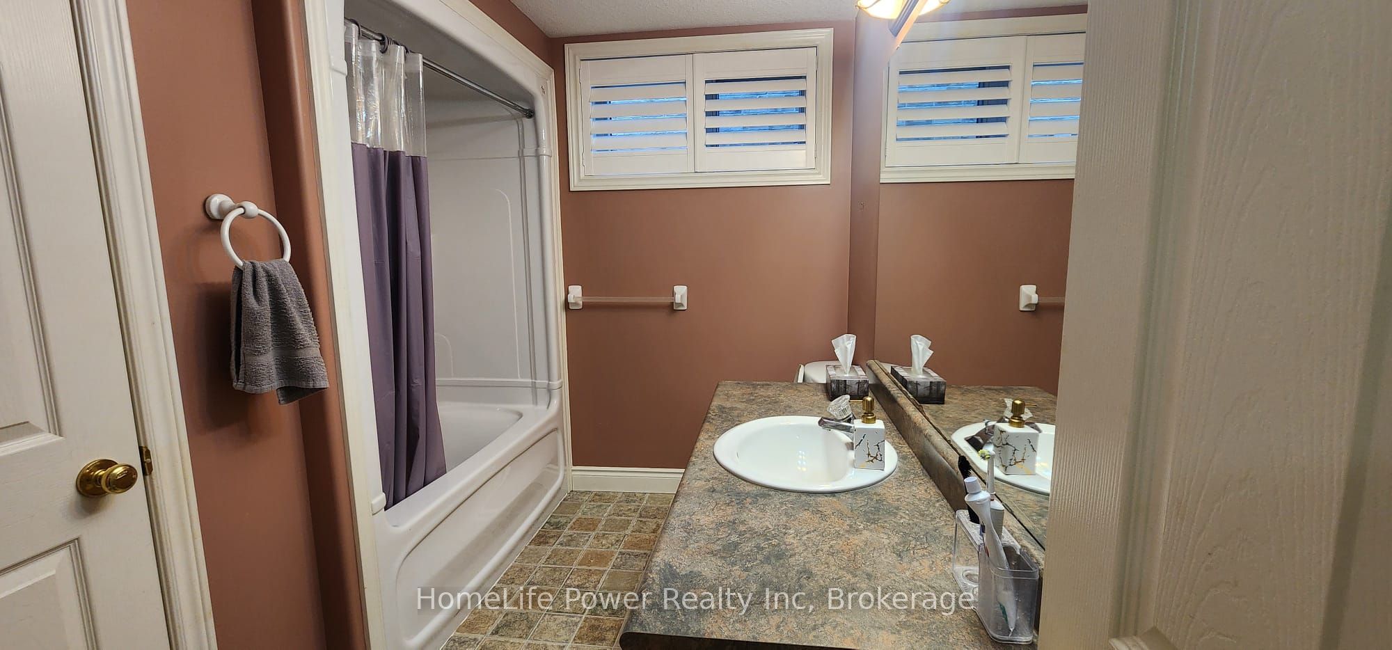 228 The Lions Gate Property Photo 31