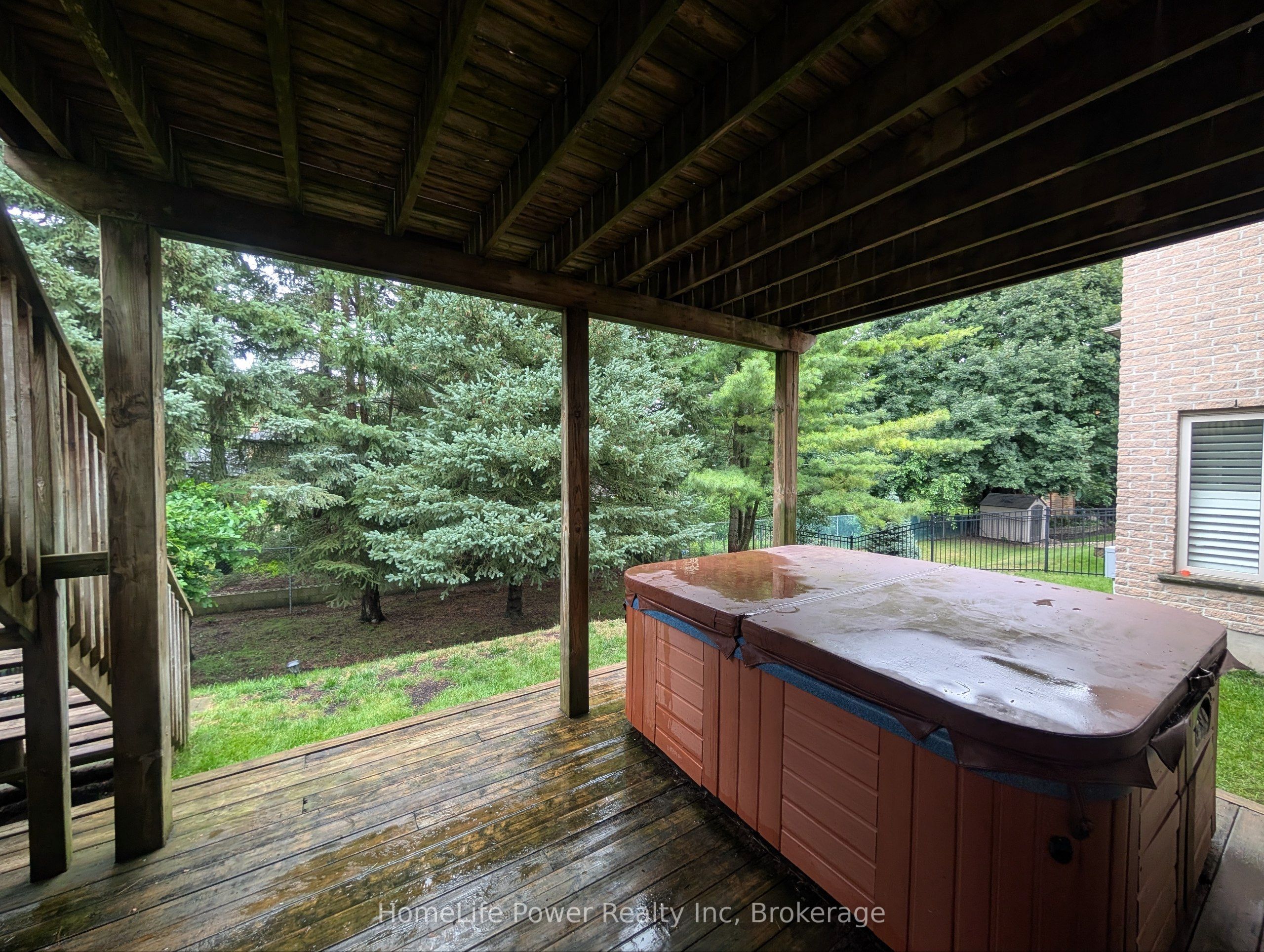 228 The Lions Gate Property Photo 33
