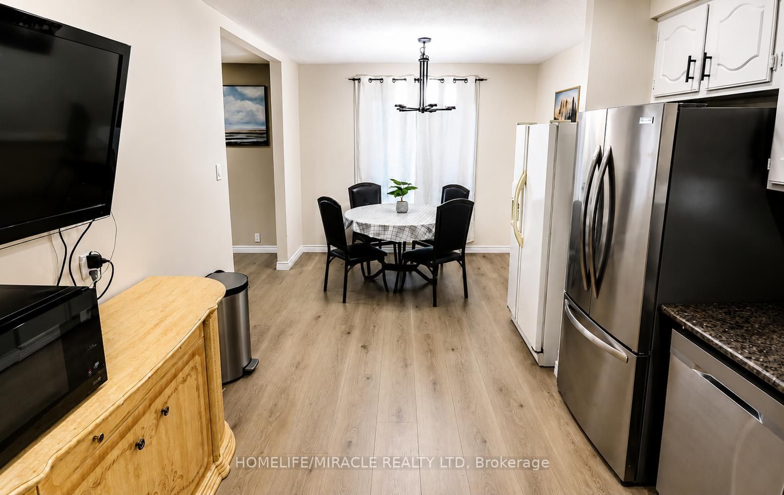 365 Blue Forest Drive Property Photo 11