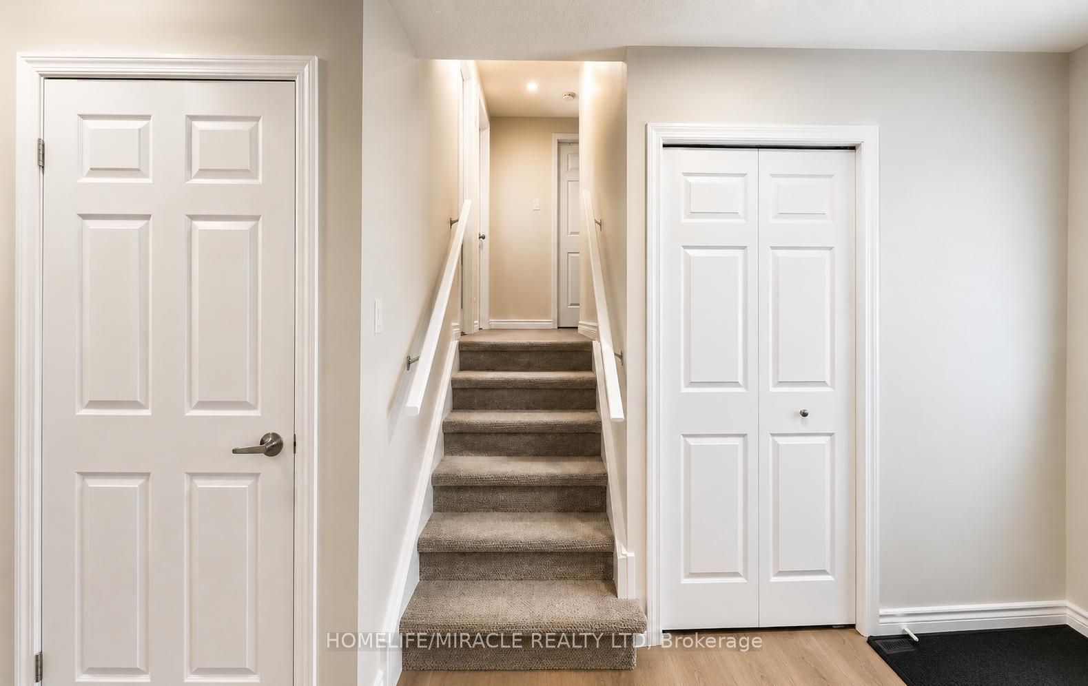 365 Blue Forest Drive Property Photo 18