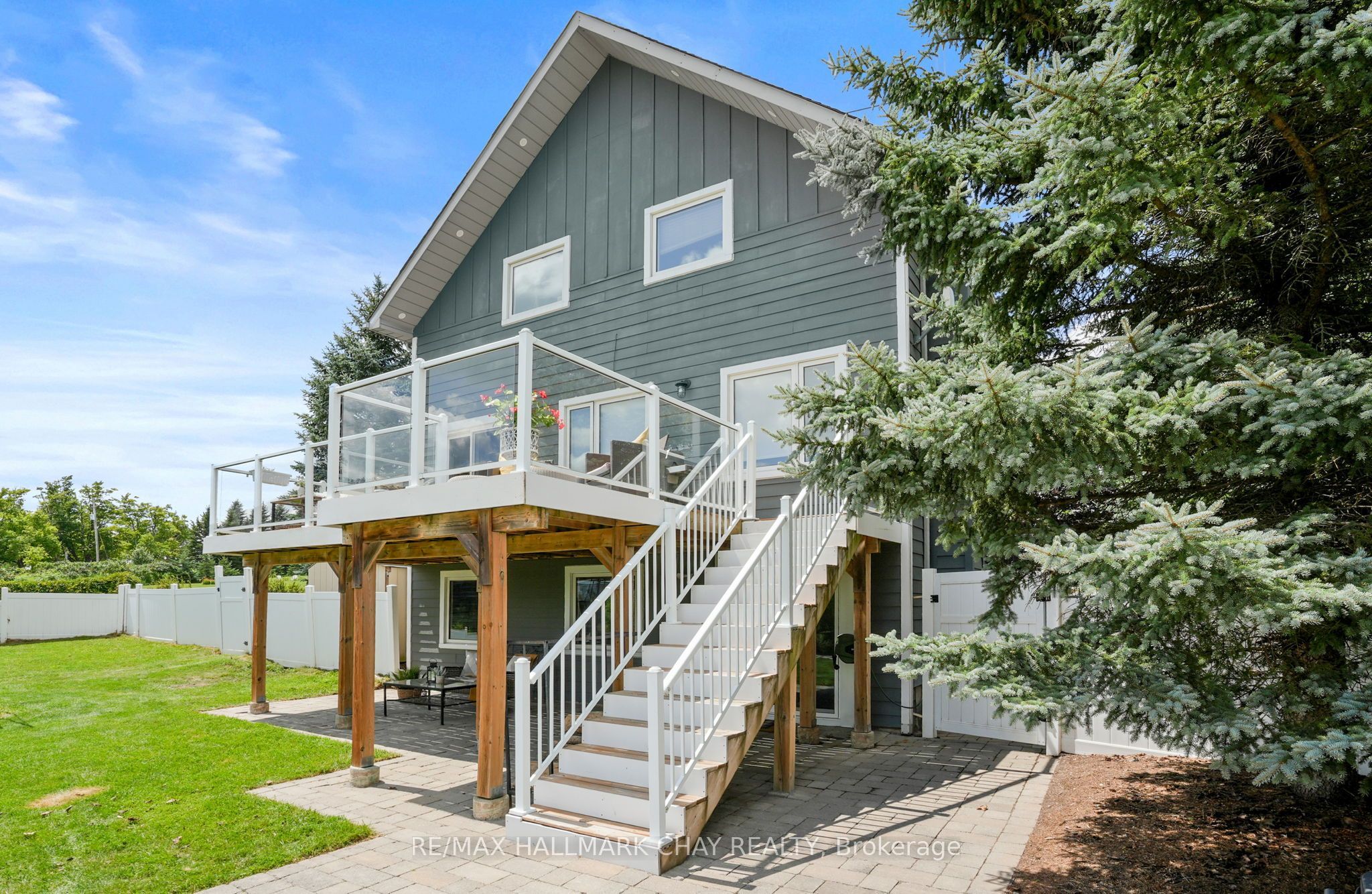 8 Lloyd's Traverse Crescent Property Photo 38