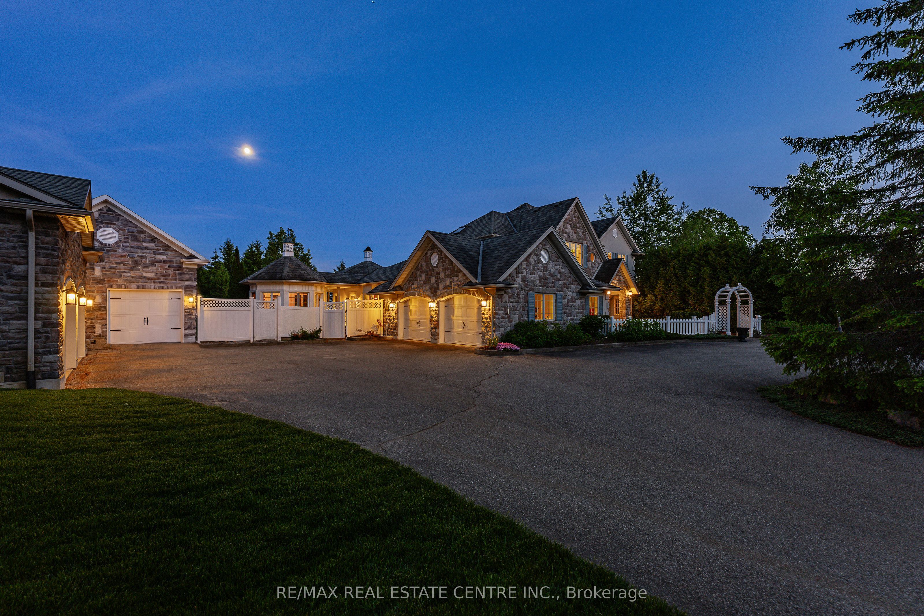 6805 Concession 2 Property Photo 2