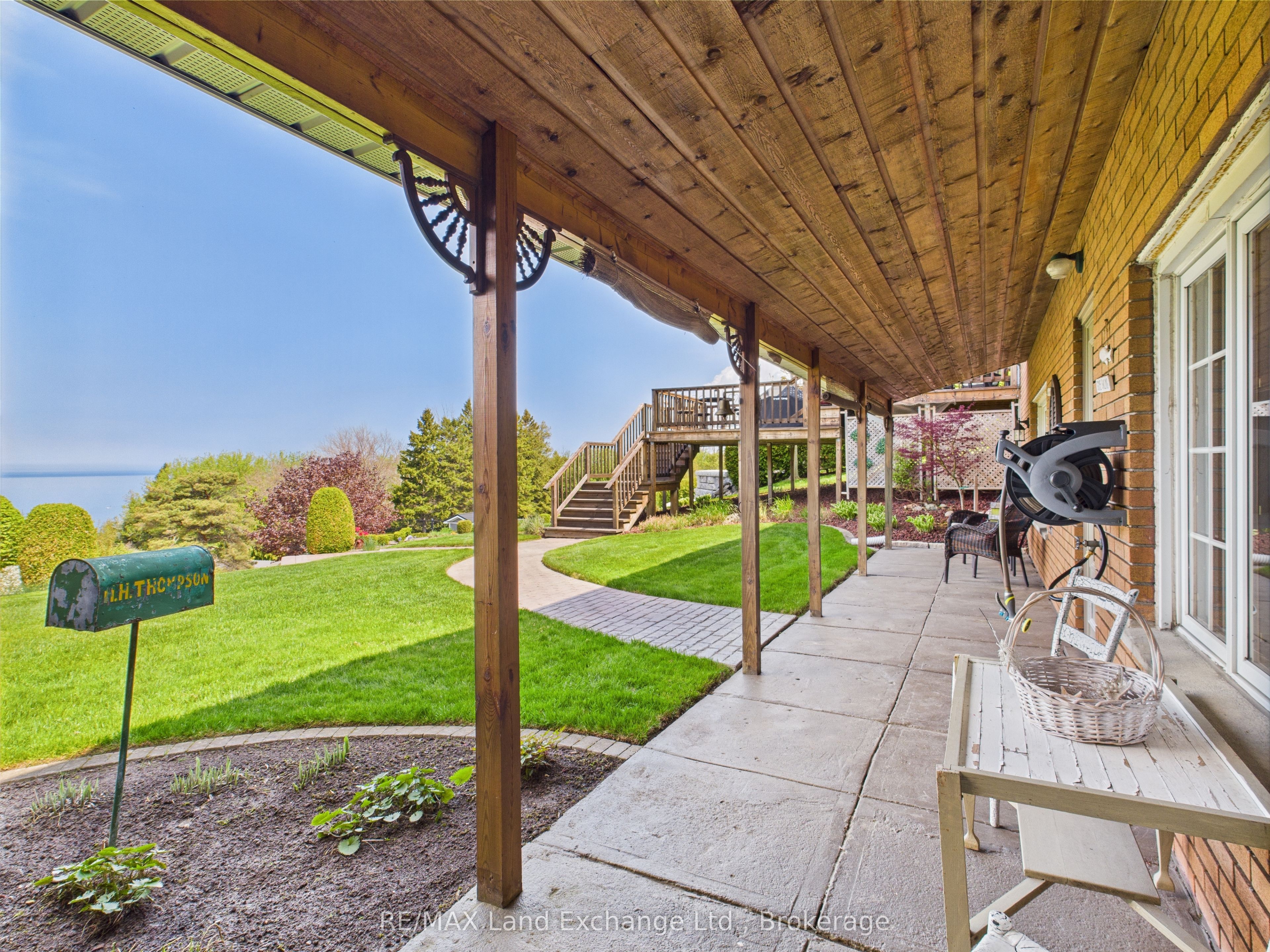 422 Penetangore Row Property Photo 43
