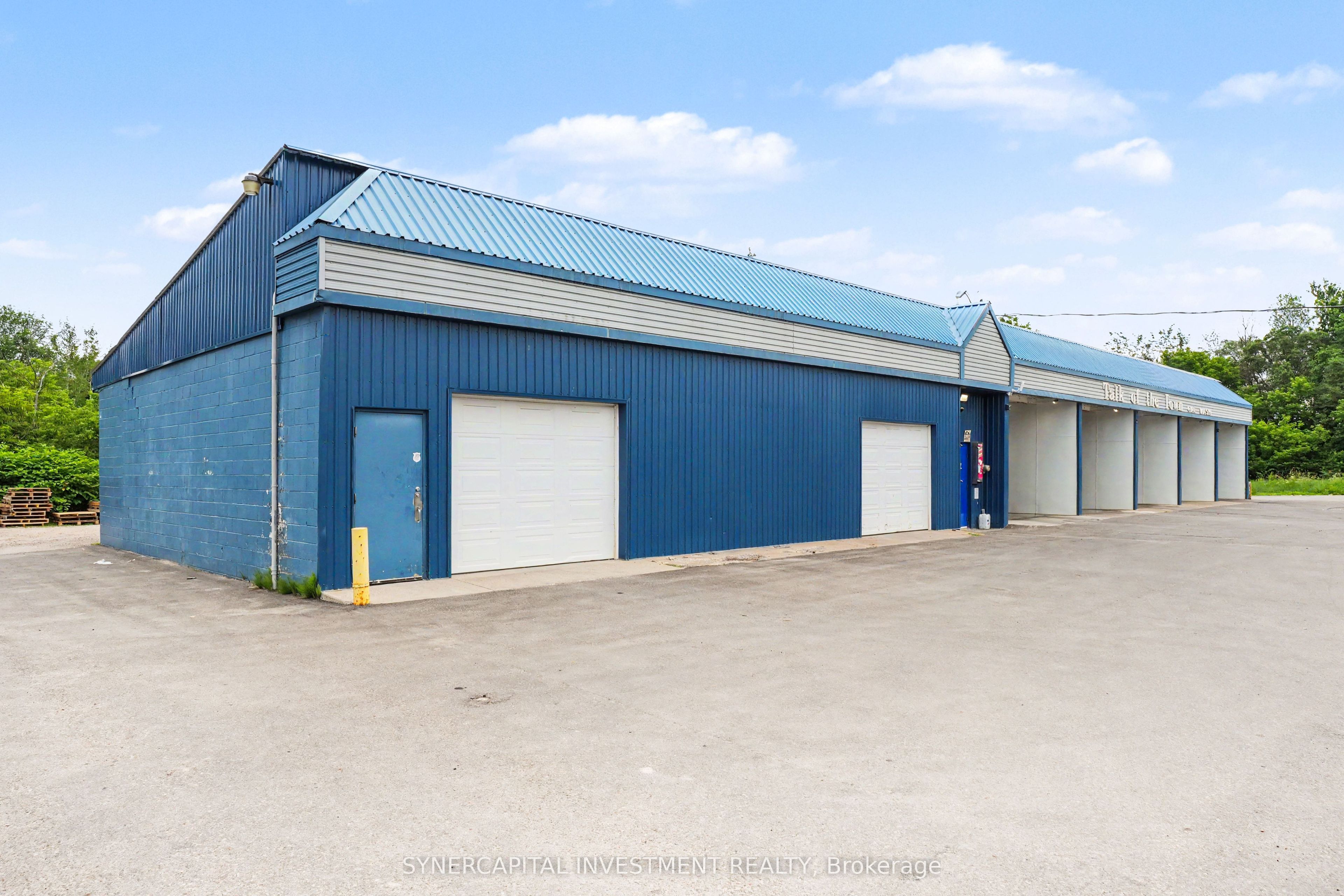 641 Nelson Street Property Photo 3