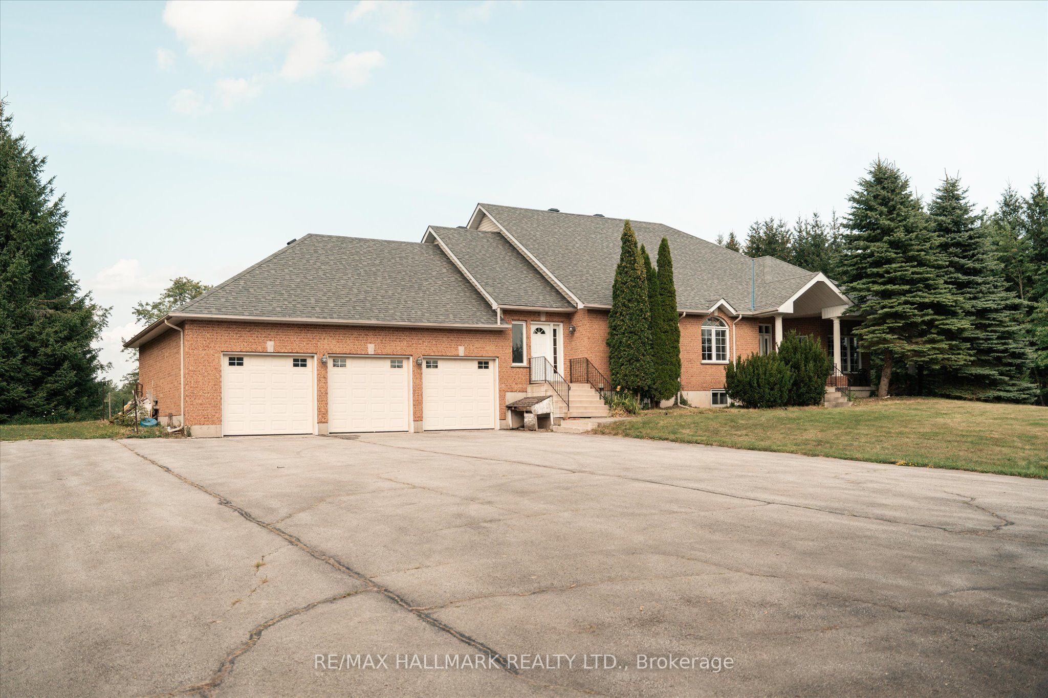 191555 13 Line Property Photo 2