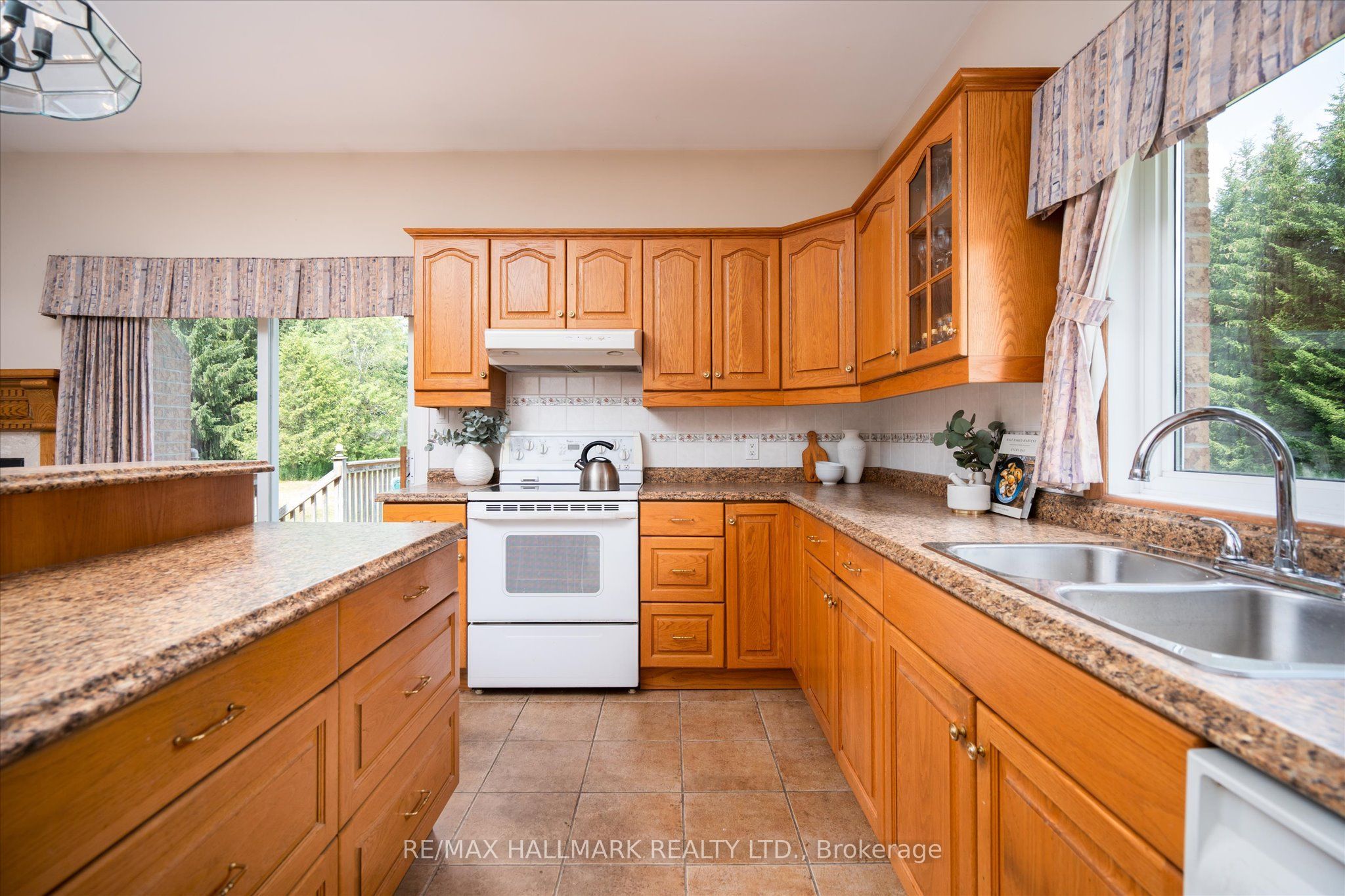 191555 13 Line Property Photo 14