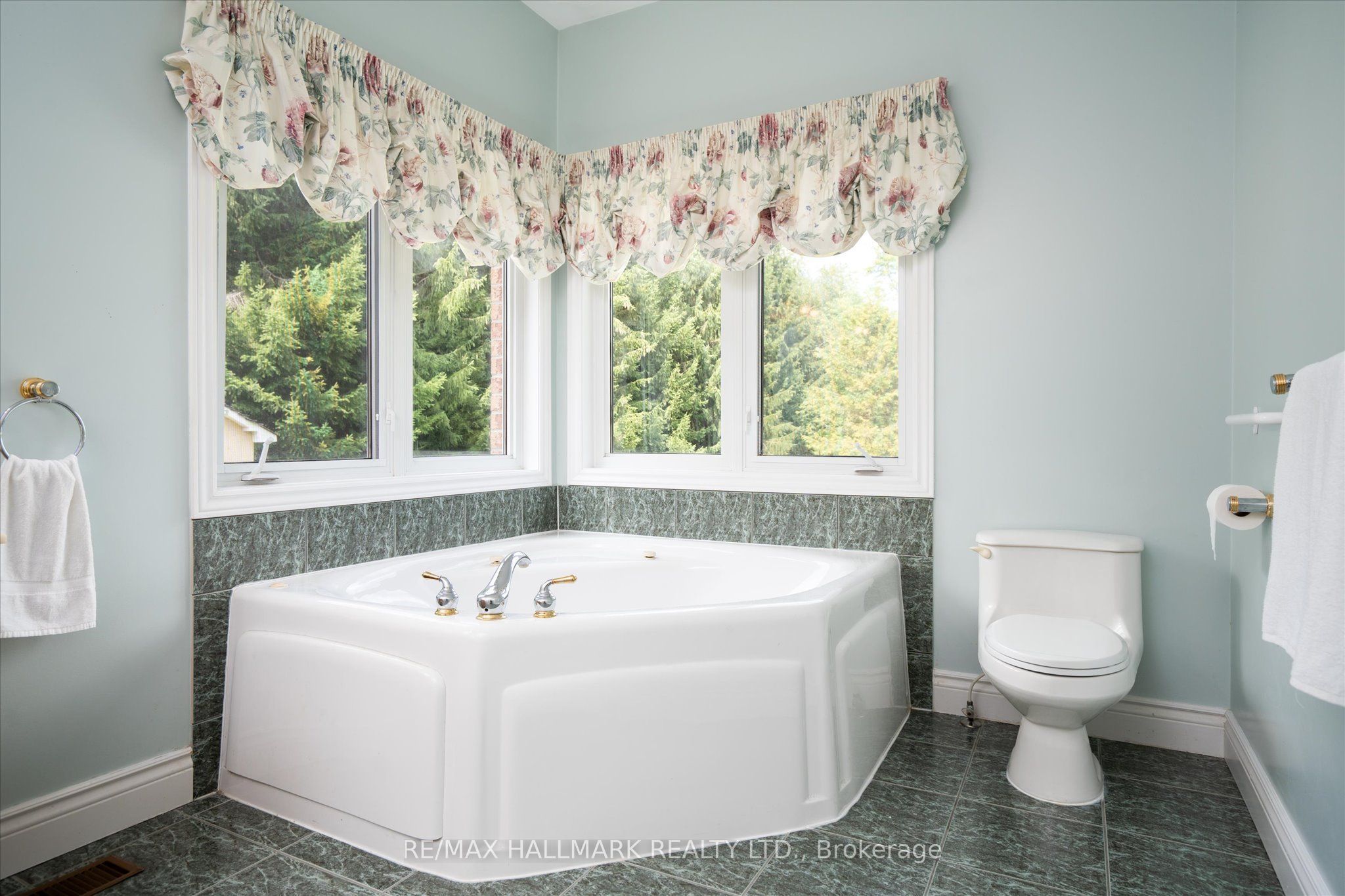 191555 13 Line Property Photo 19