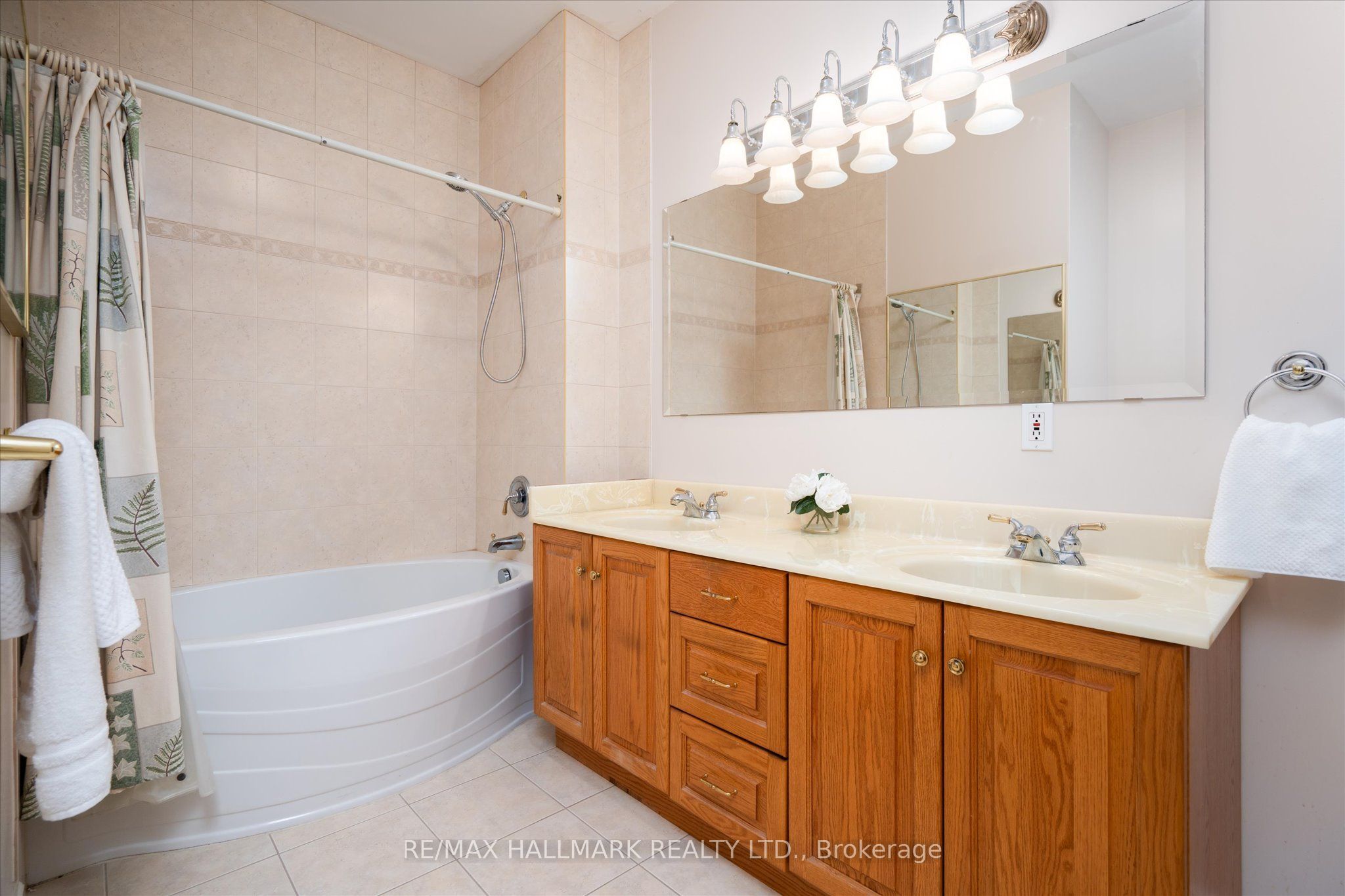 191555 13 Line Property Photo 25