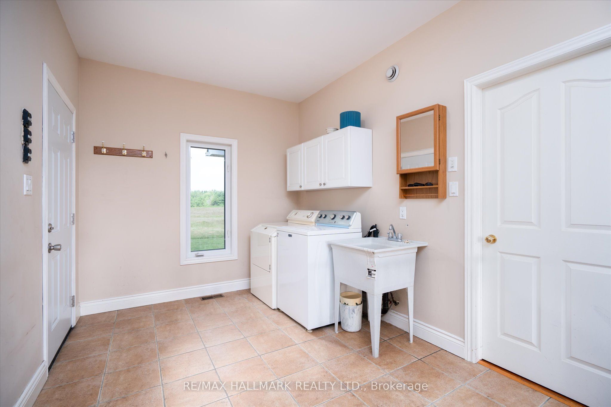 191555 13 Line Property Photo 26