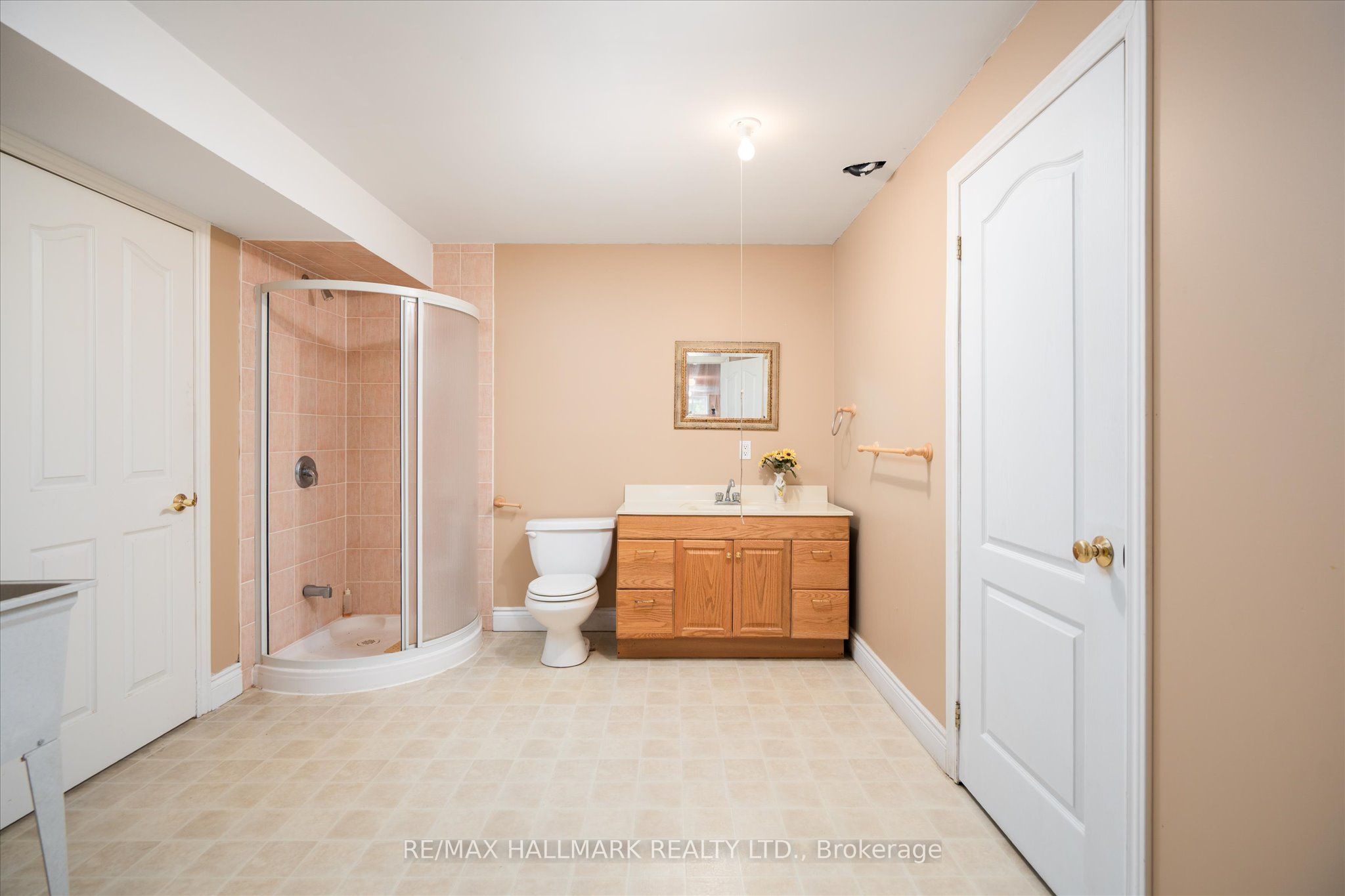 191555 13 Line Property Photo 35