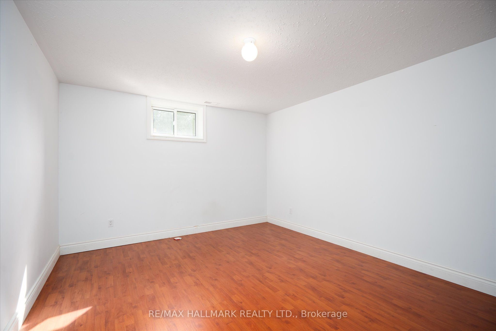 191555 13 Line Property Photo 38
