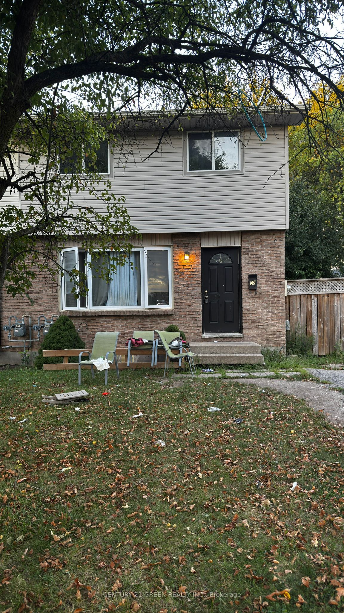 32 Elvira Crescent Main & 2nd Property Photo 1