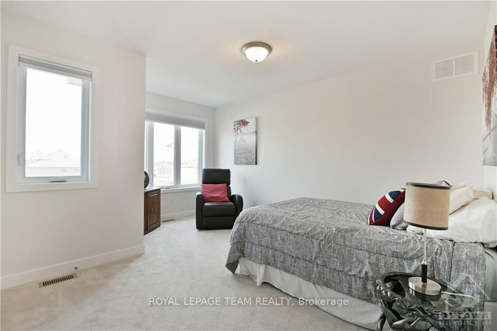 54 Reynard Crescent Property Photo 22