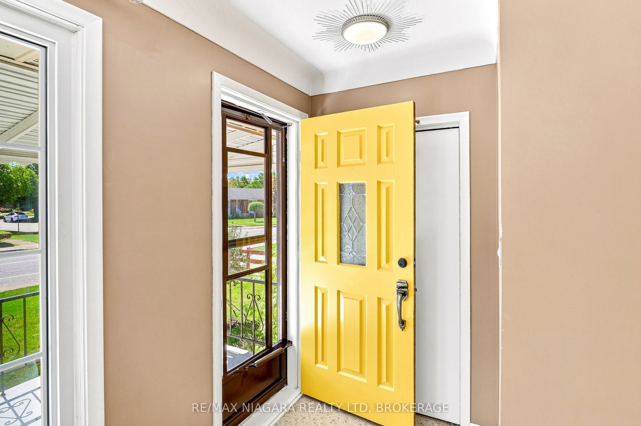 6521 Caledonia Street Property Photo 5