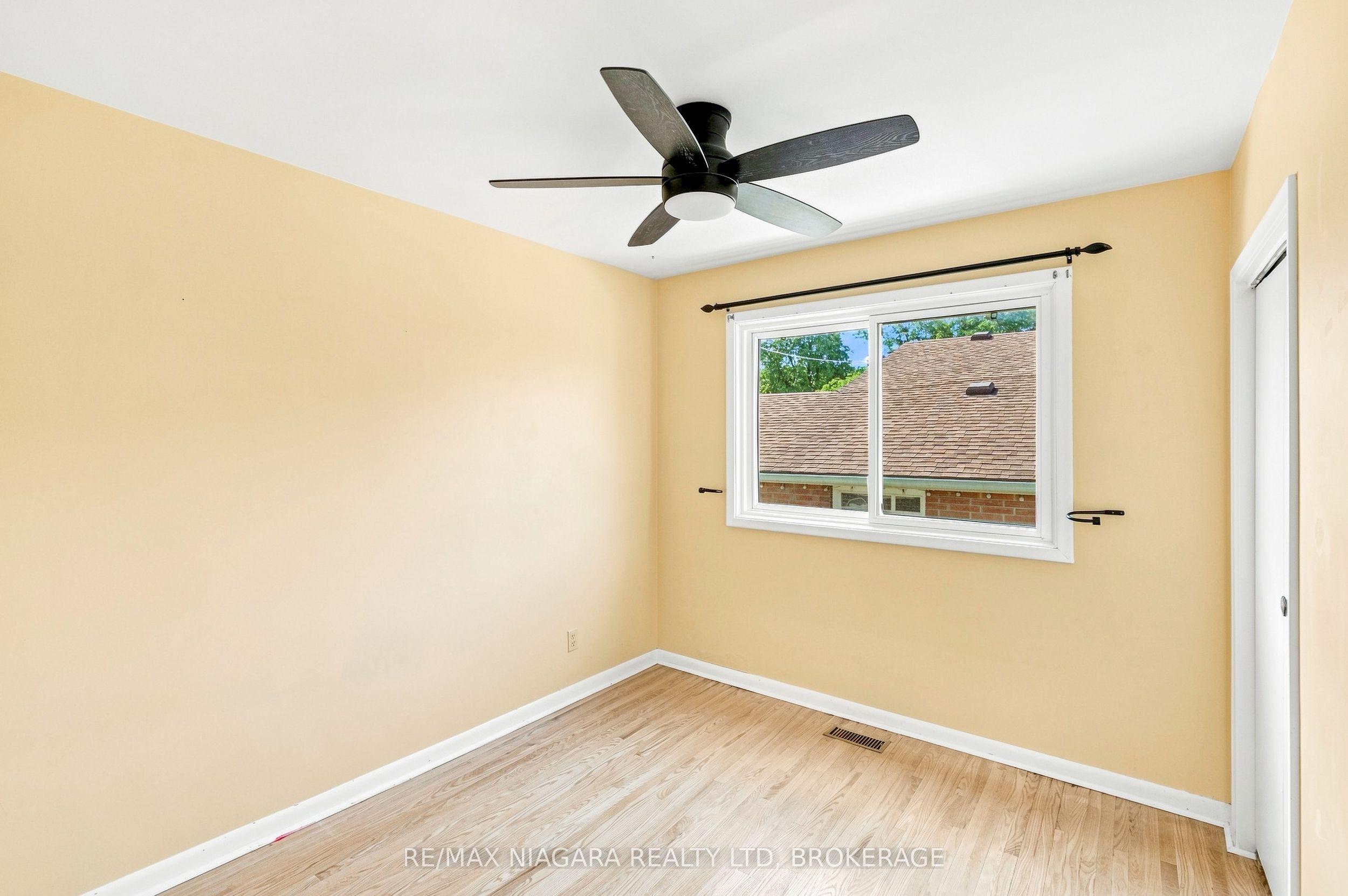 6521 Caledonia Street Property Photo 15