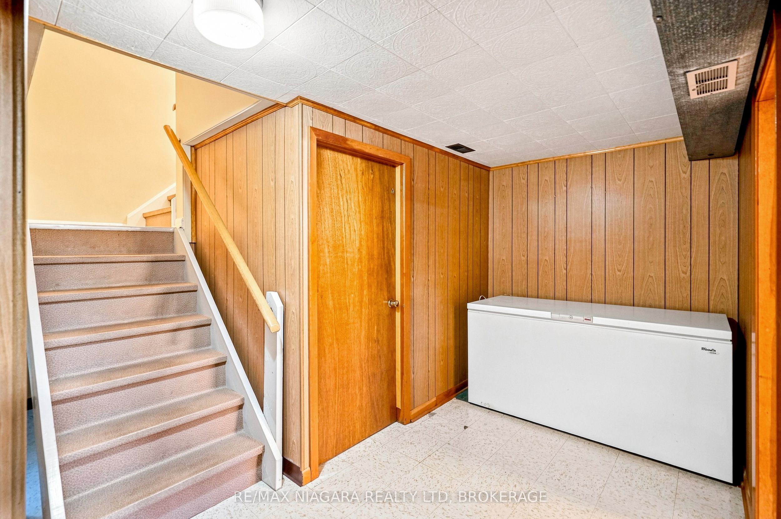 6521 Caledonia Street Property Photo 19