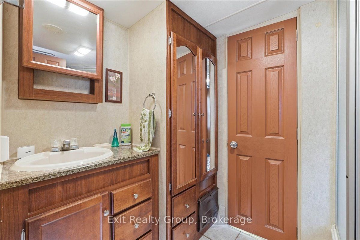 71 Cooke Lane Property Photo 12