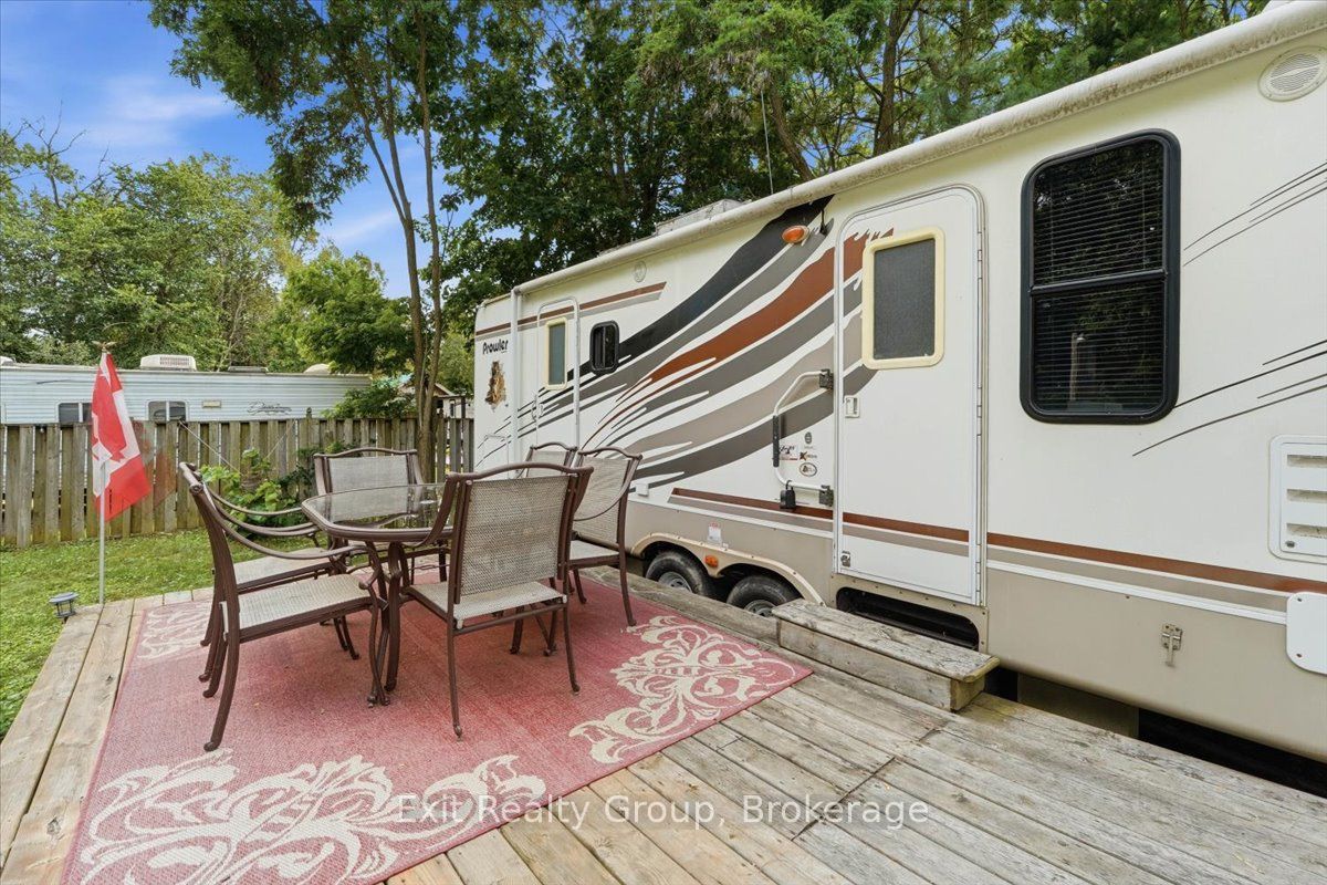 71 Cooke Lane Property Photo 16