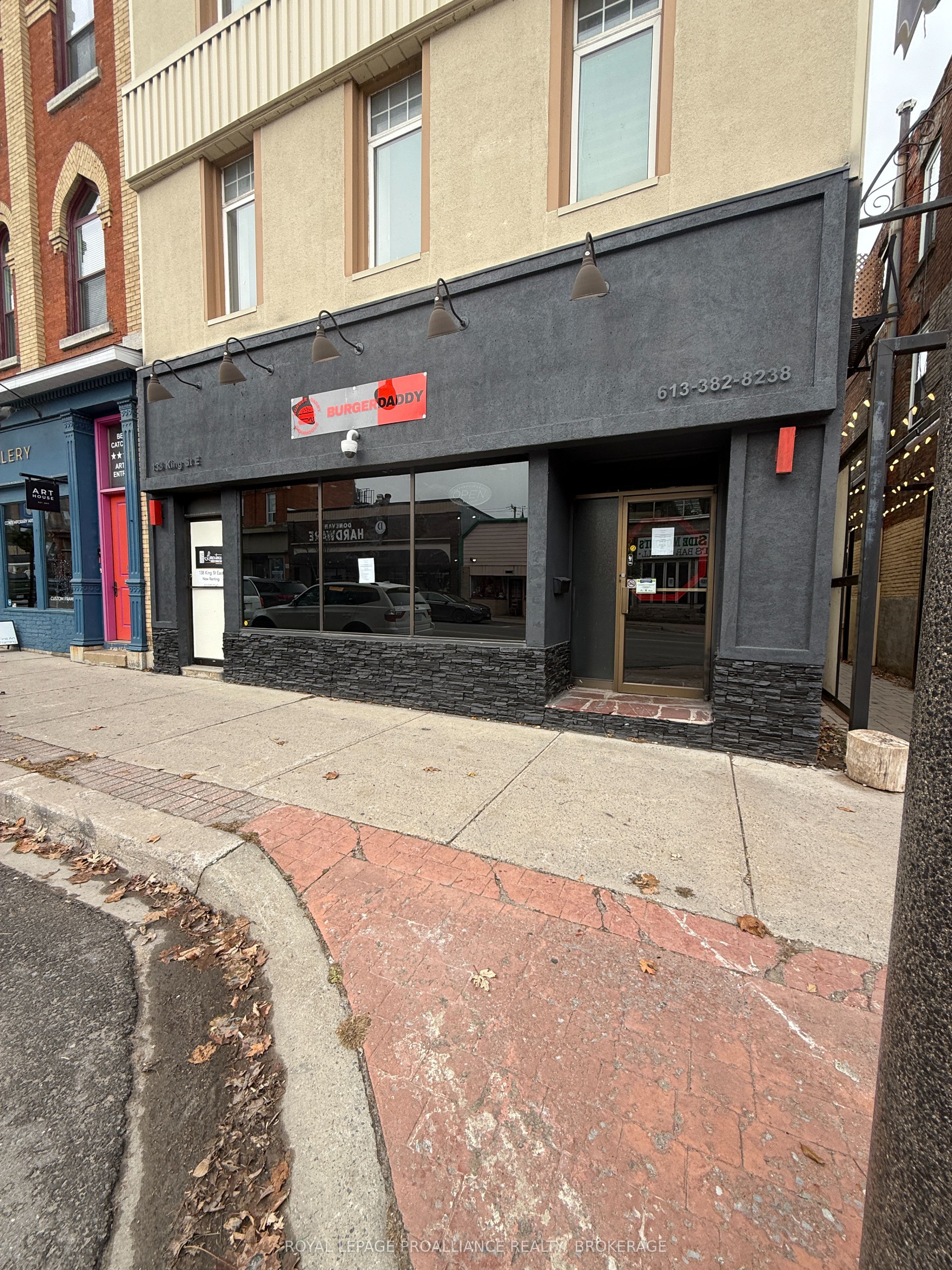 138 King Street E Property Photo 2