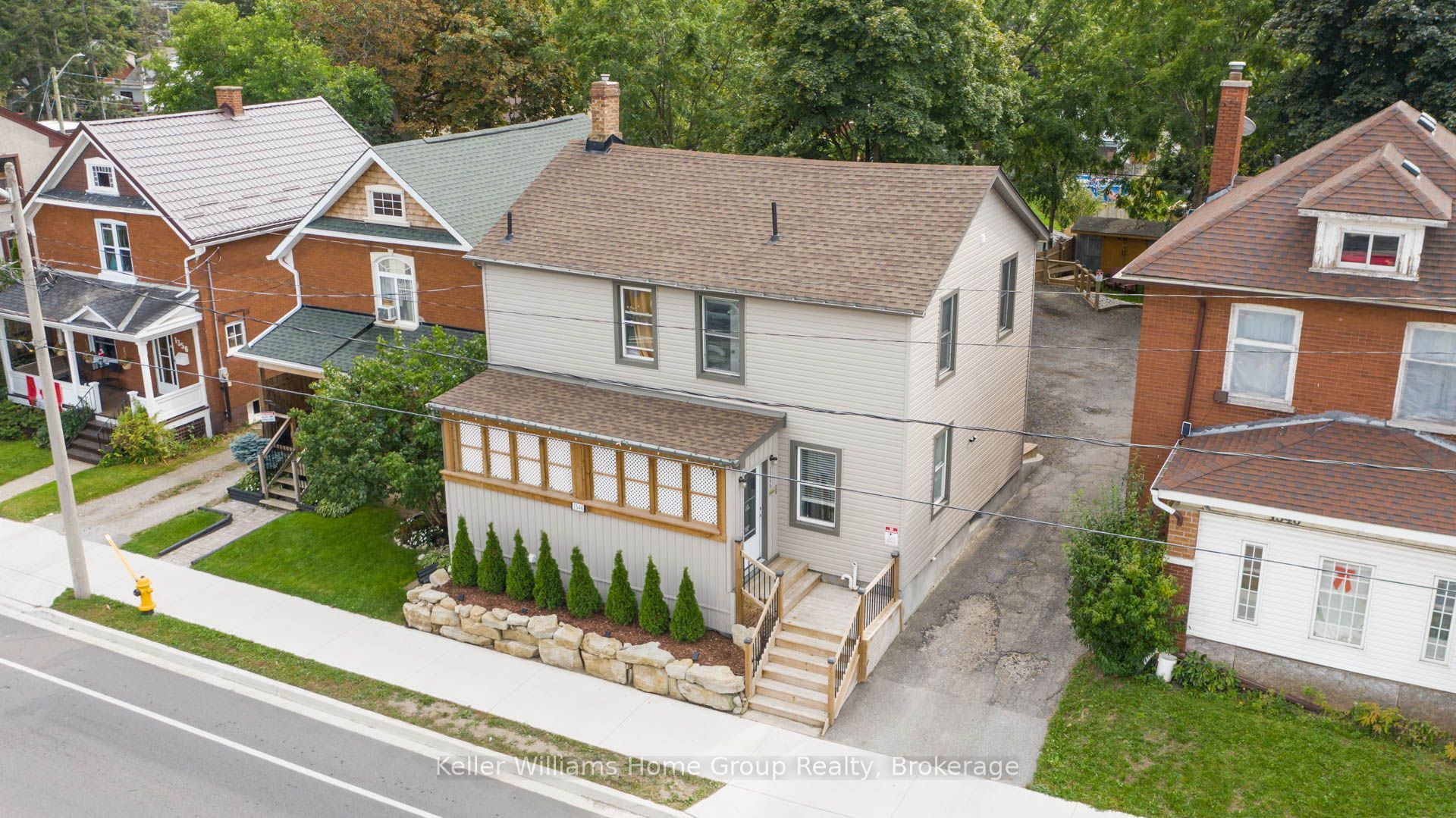 1346 King Street E Property Photo 2