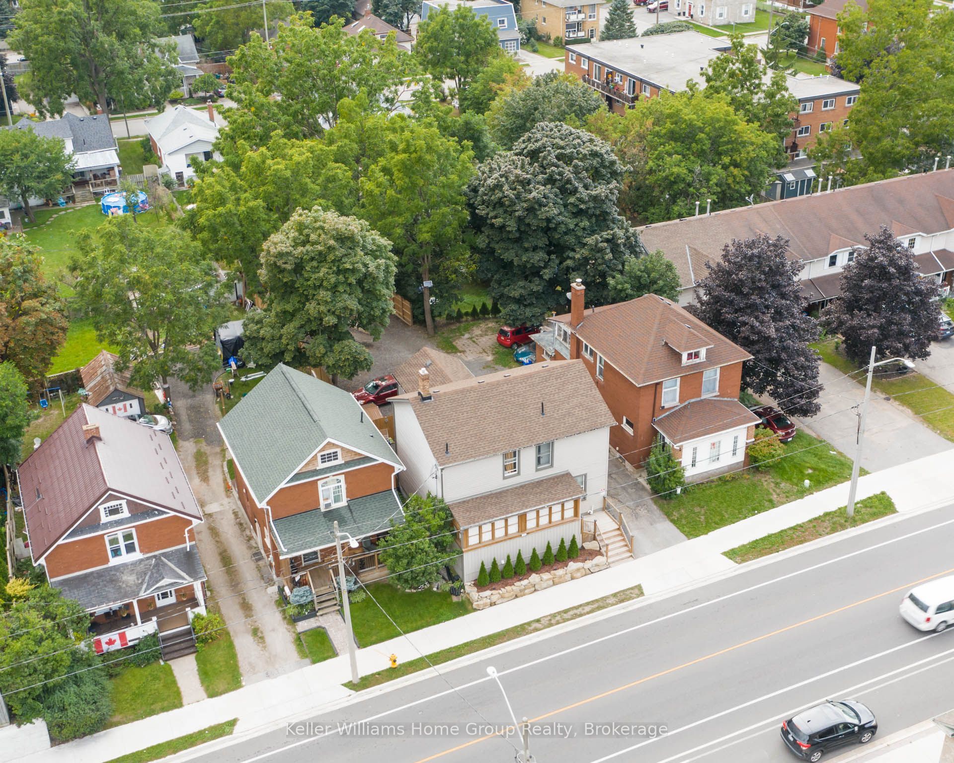 1346 King Street E Property Photo 4