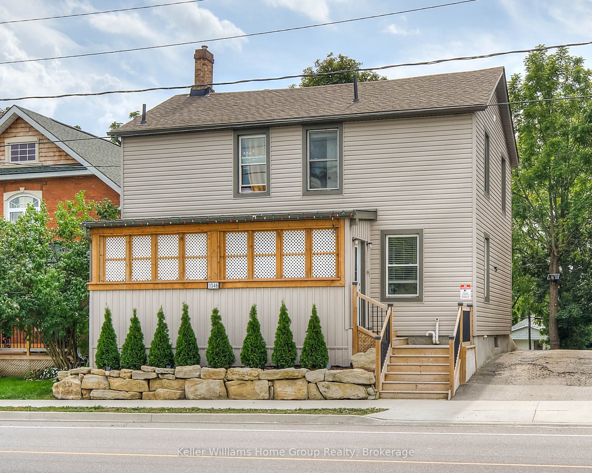 1346 King Street E Property Photo 10