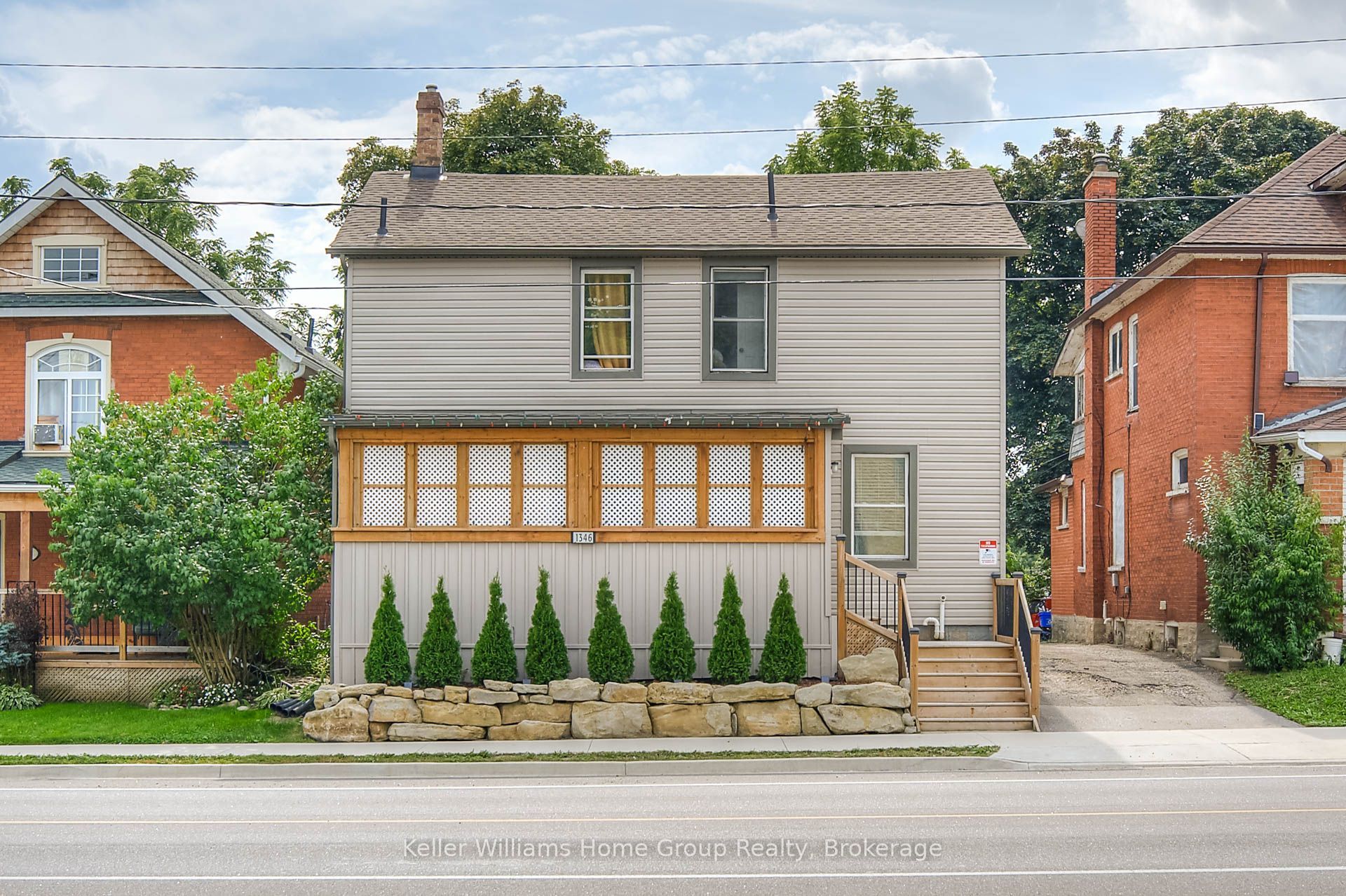 1346 King Street E Property Photo 11