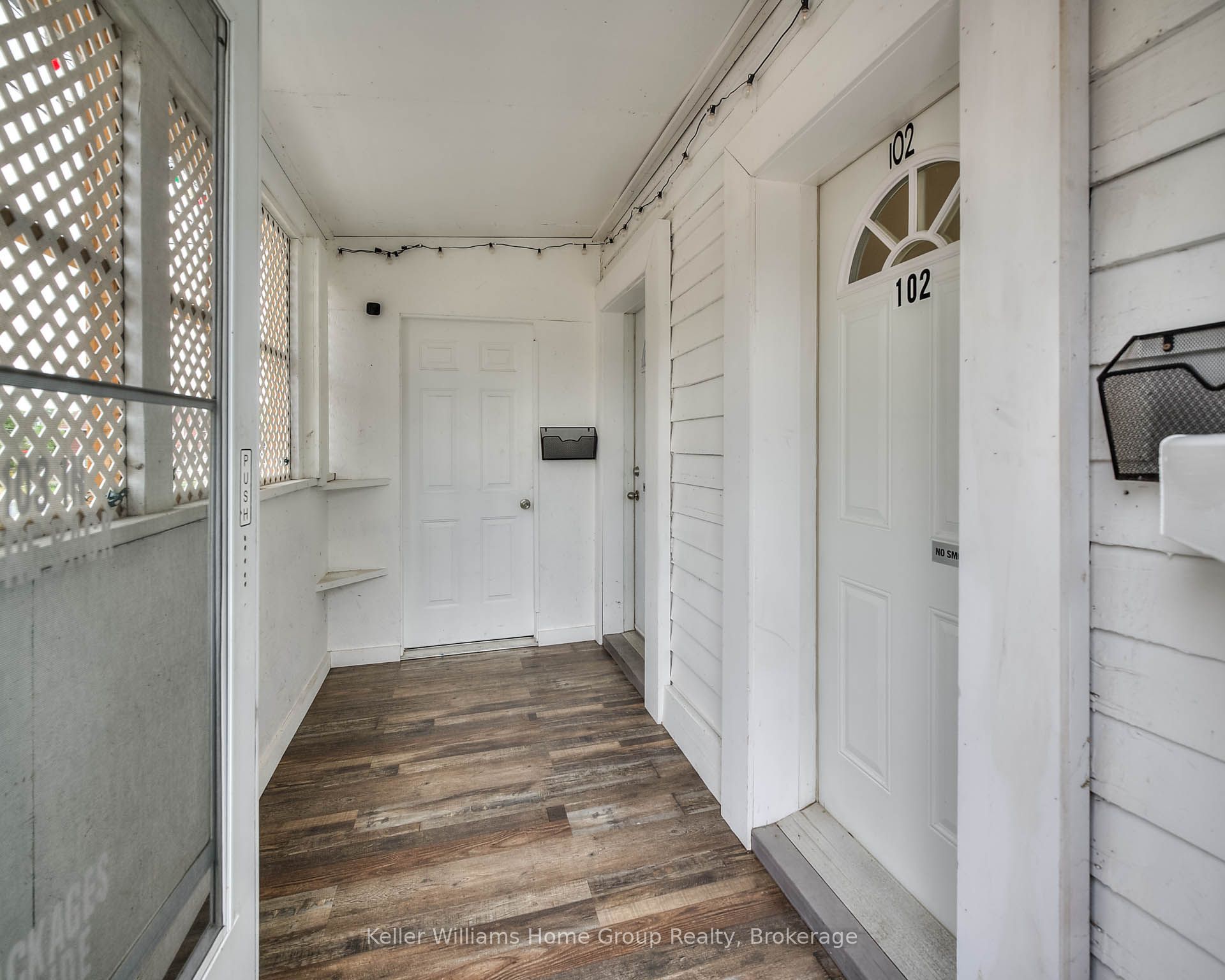 1346 King Street E Property Photo 13