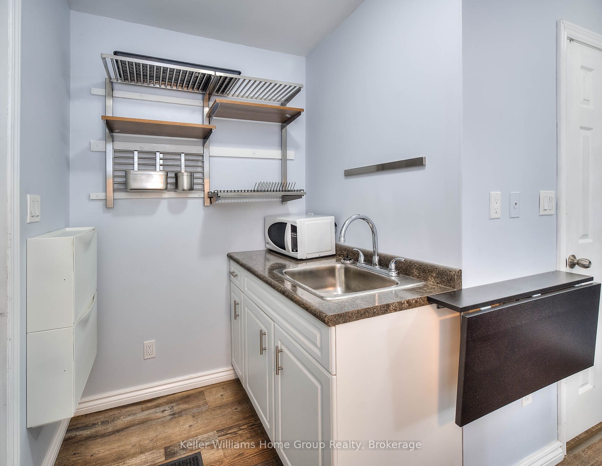 1346 King Street E Property Photo 29