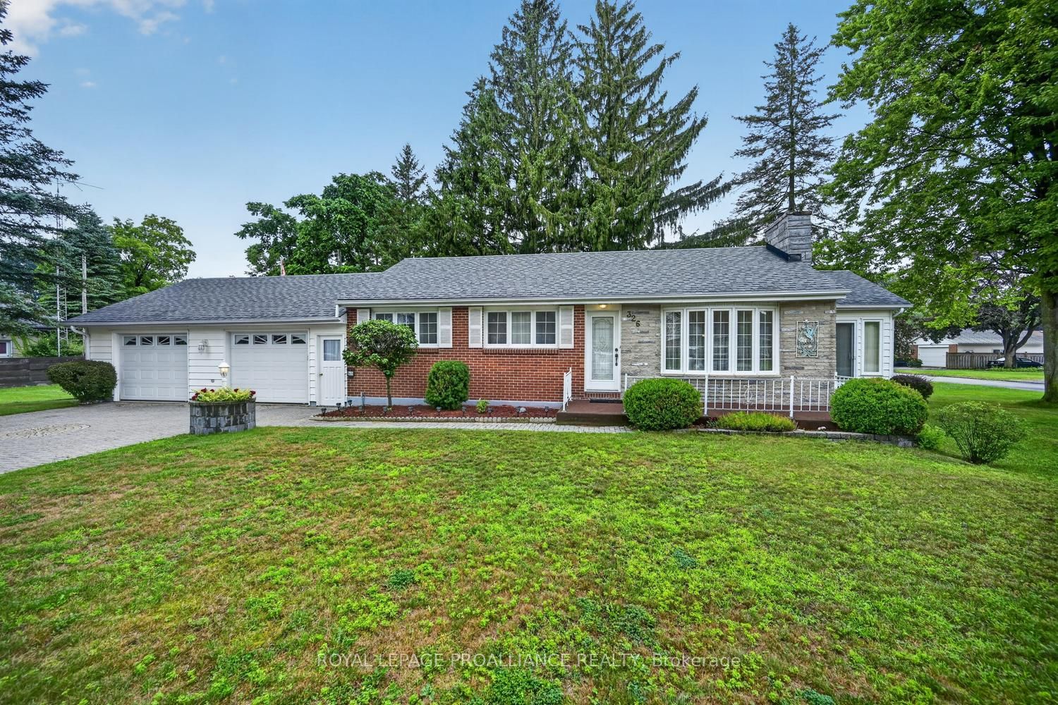 326 Mcauley Road Property Photo 1