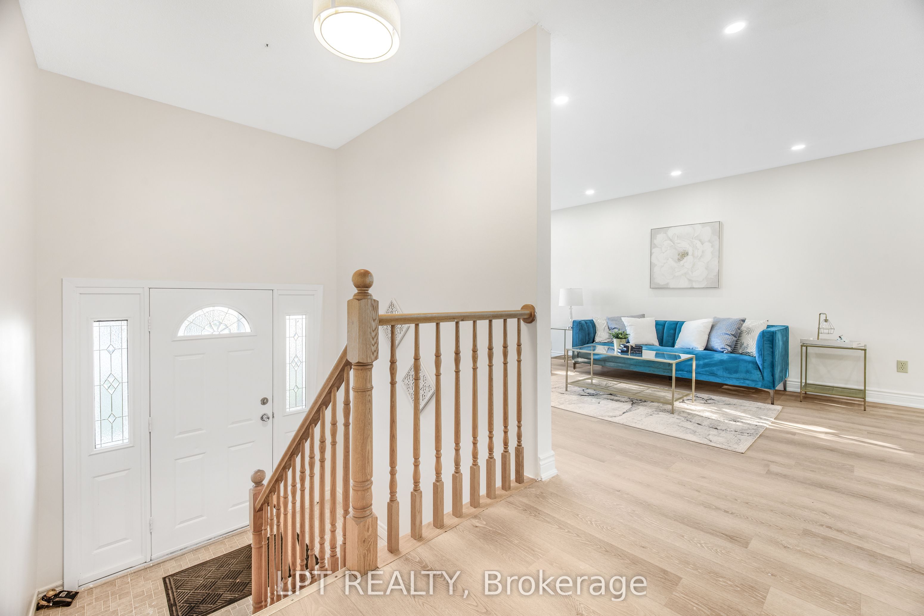 6025 Belaire Avenue Property Photo 6